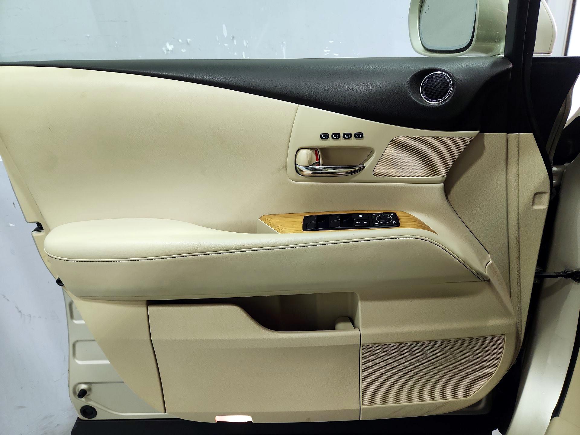 Thumbnail: 2014 Lexus RX - 12