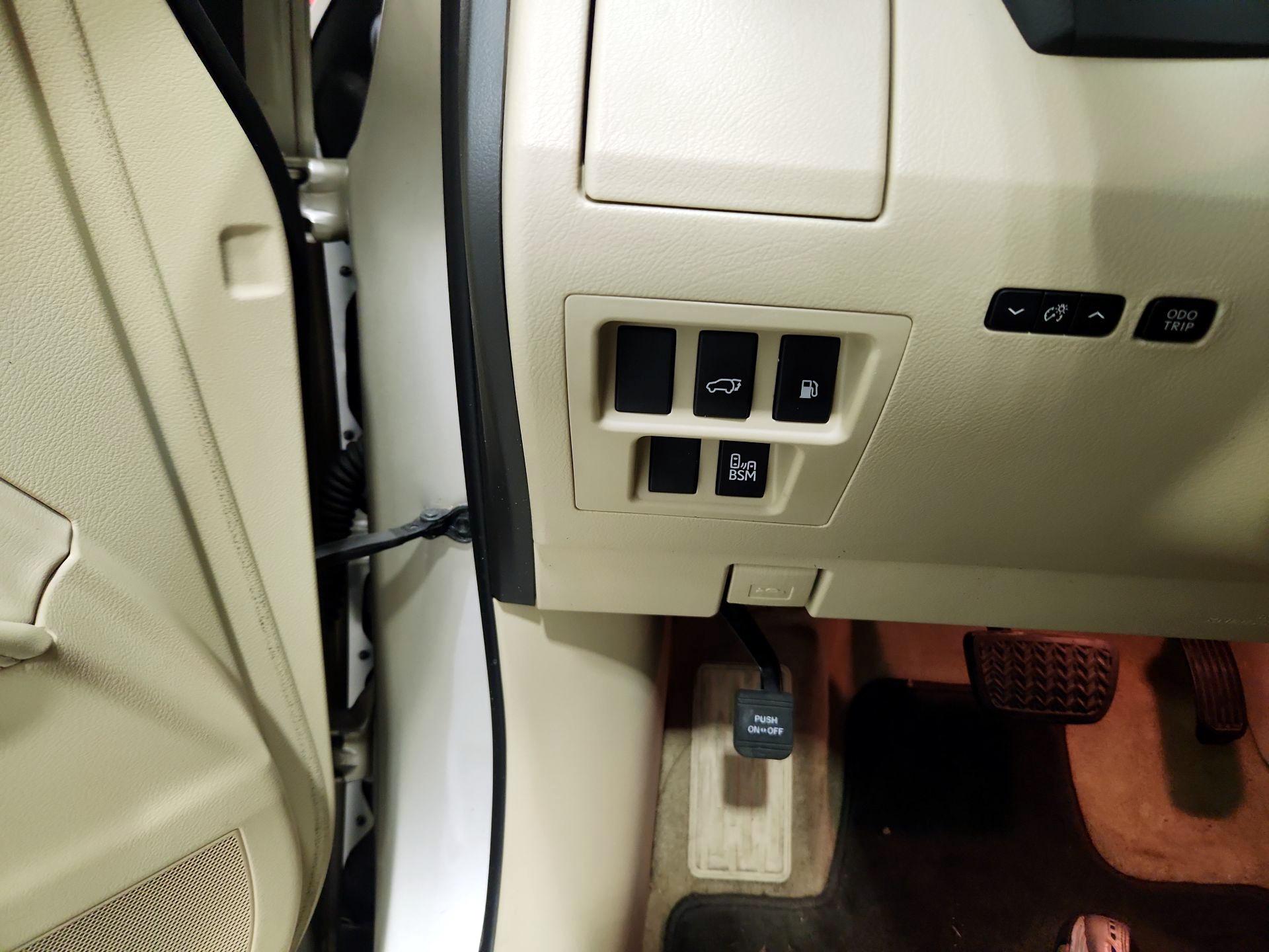 Thumbnail: 2014 Lexus RX - 13