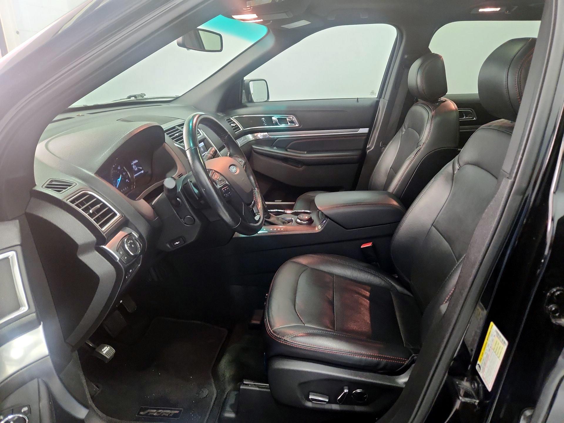 Thumbnail: 2016 Ford Explorer - 11