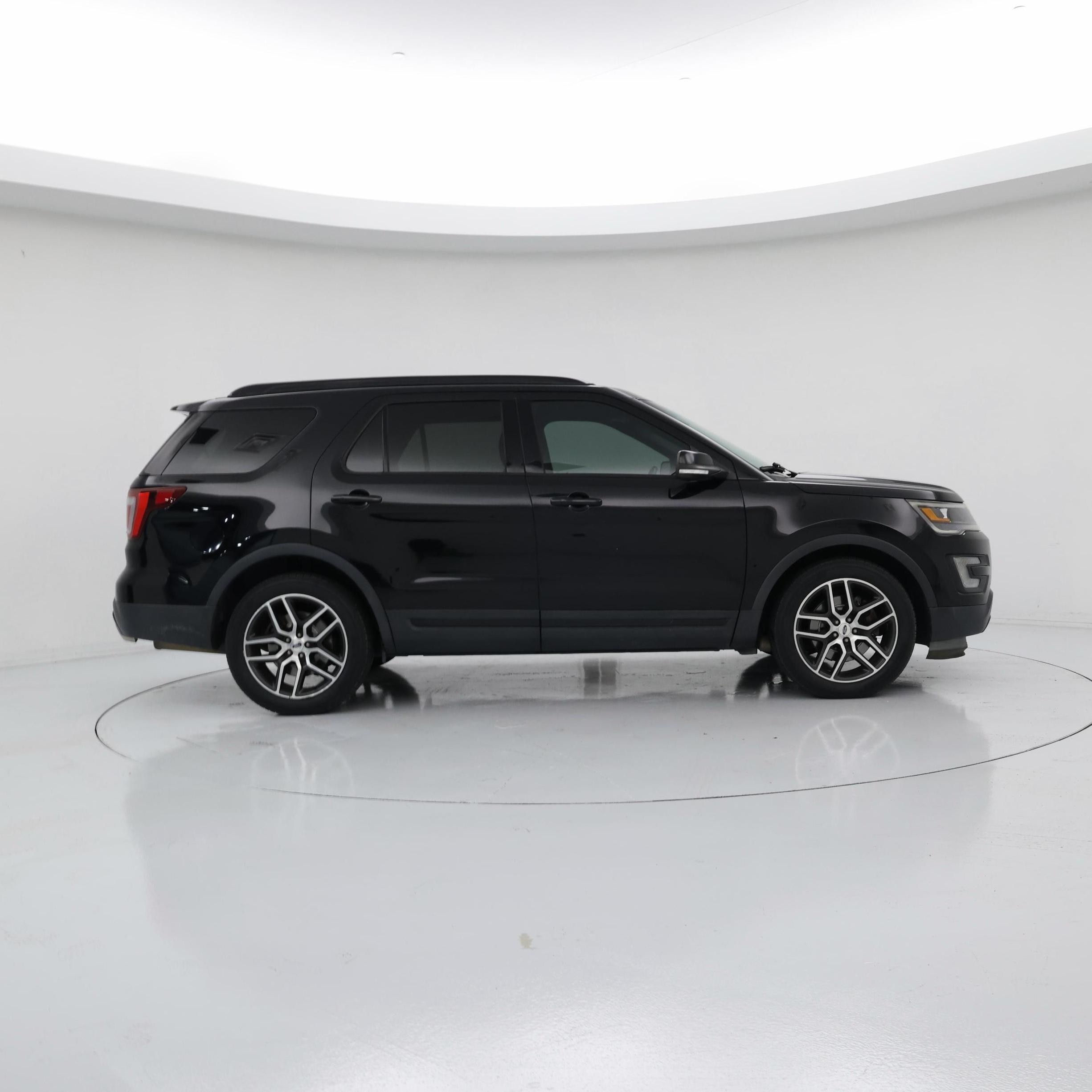 Thumbnail: 2016 Ford Explorer - 7