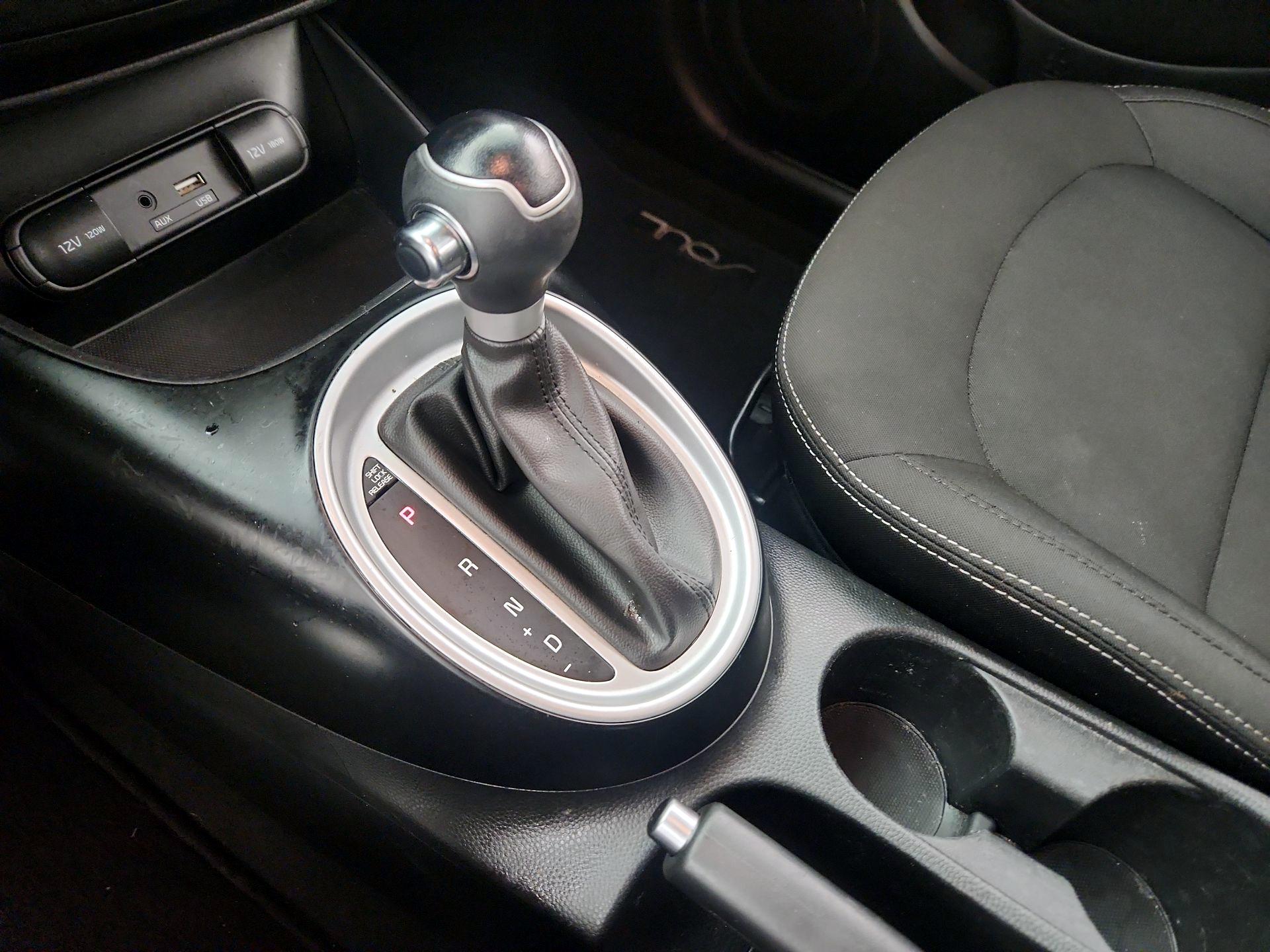 Thumbnail: 2018 Kia Soul - 16