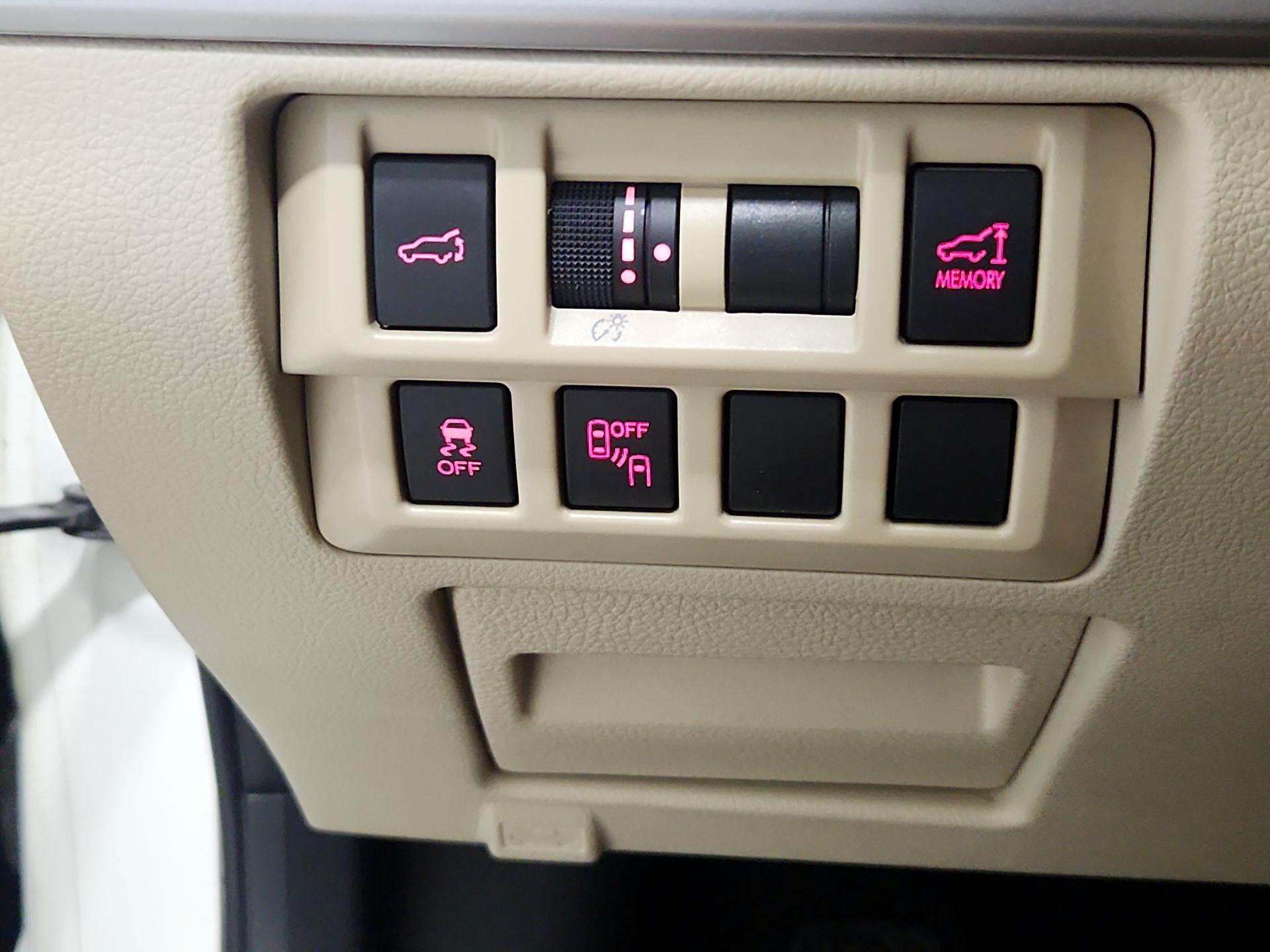 Thumbnail: 2015 Subaru Outback - 13