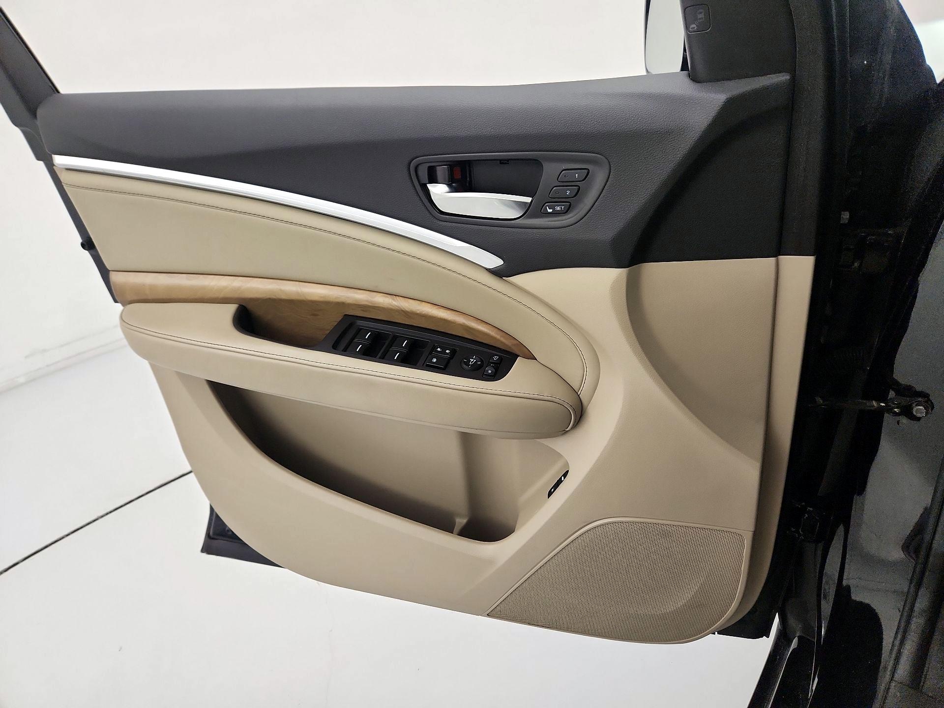 Thumbnail: 2020 Acura MDX - 12