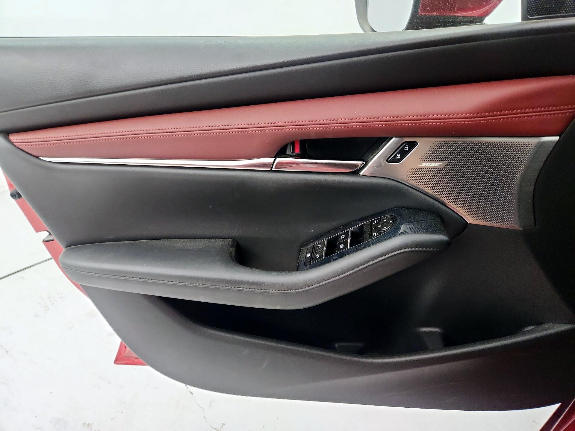 Thumbnail: 2019 Mazda Mazda3 - 12