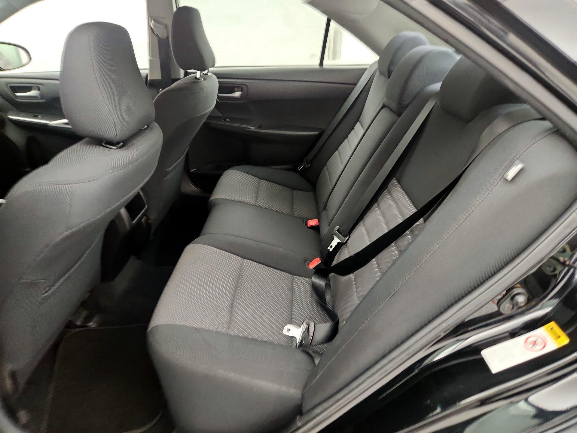 Thumbnail: 2016 Toyota Camry - 19