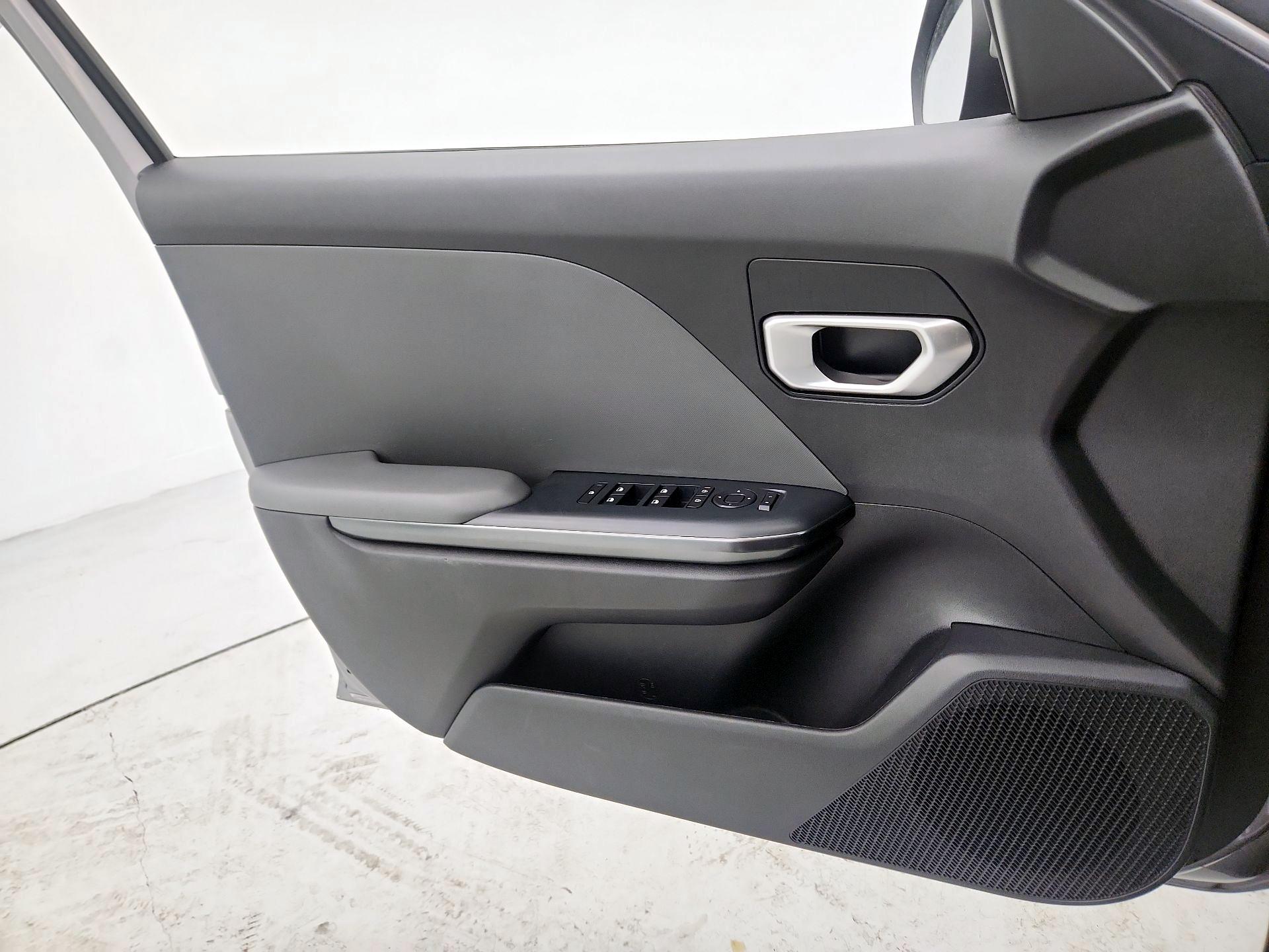 Thumbnail: 2025 Kia K4 - 12