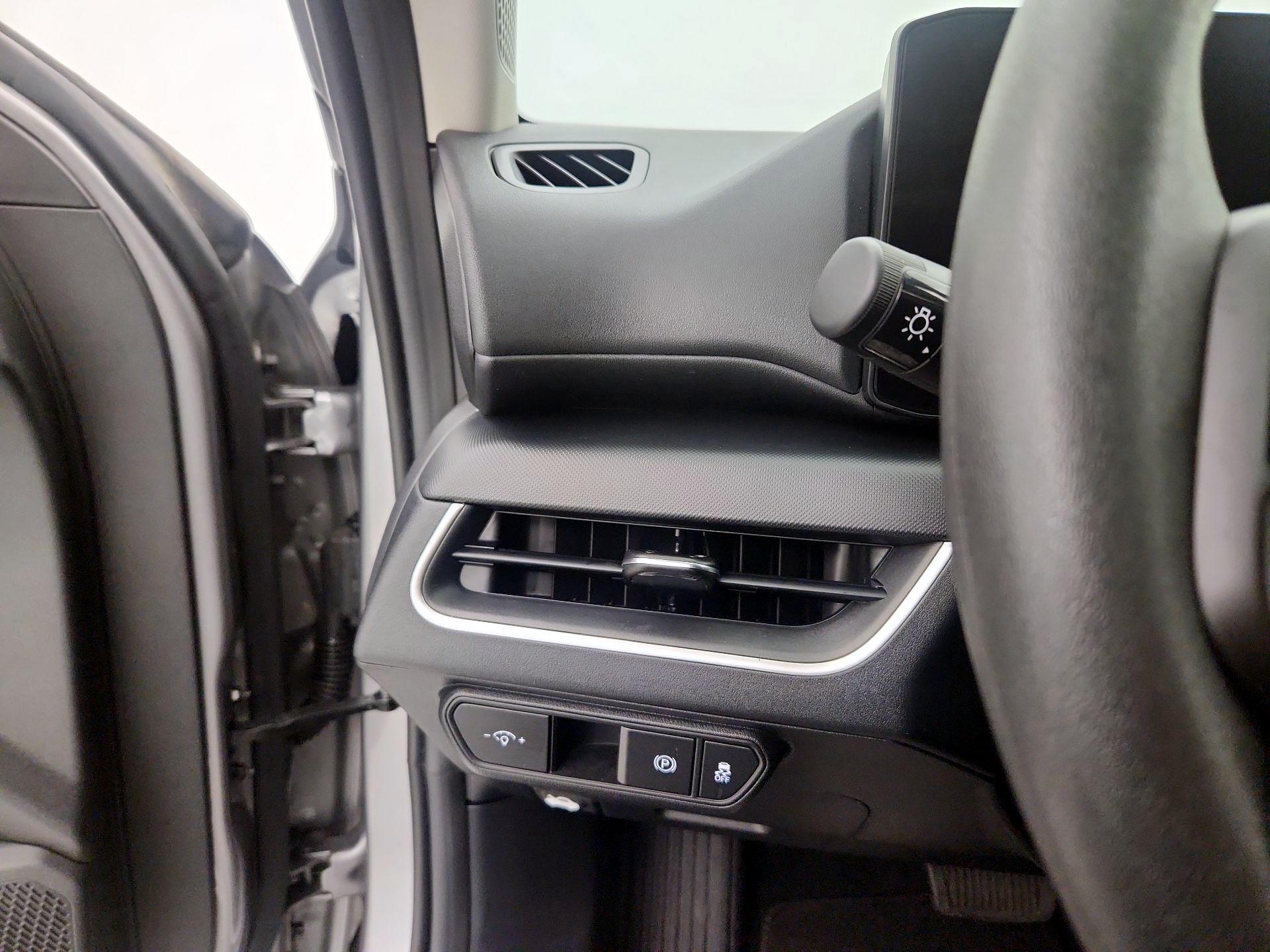 Thumbnail: 2025 Kia K4 - 13