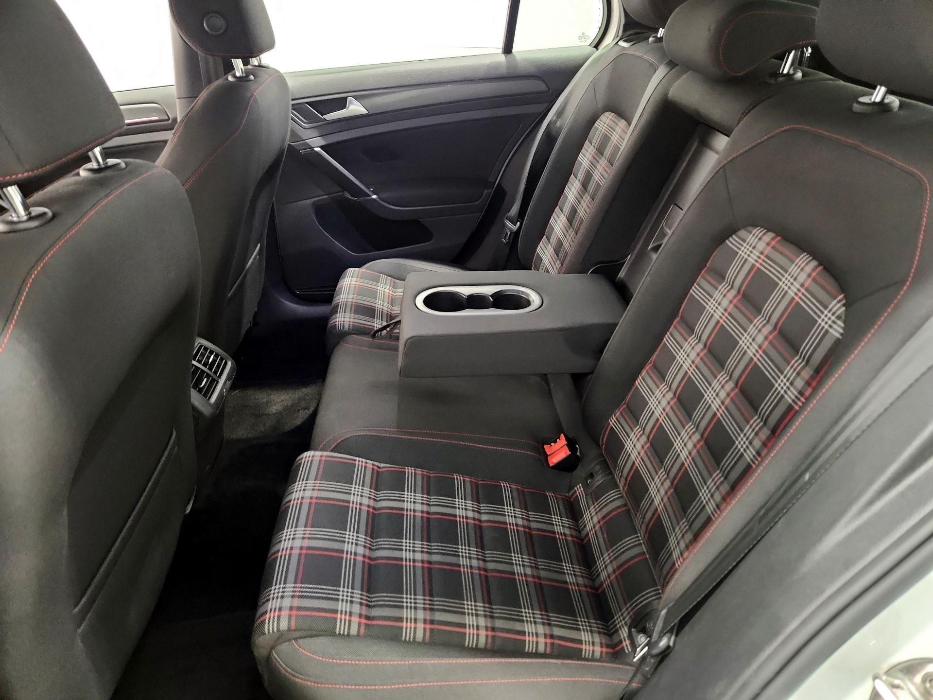 Thumbnail: 2021 Volkswagen Golf - 18