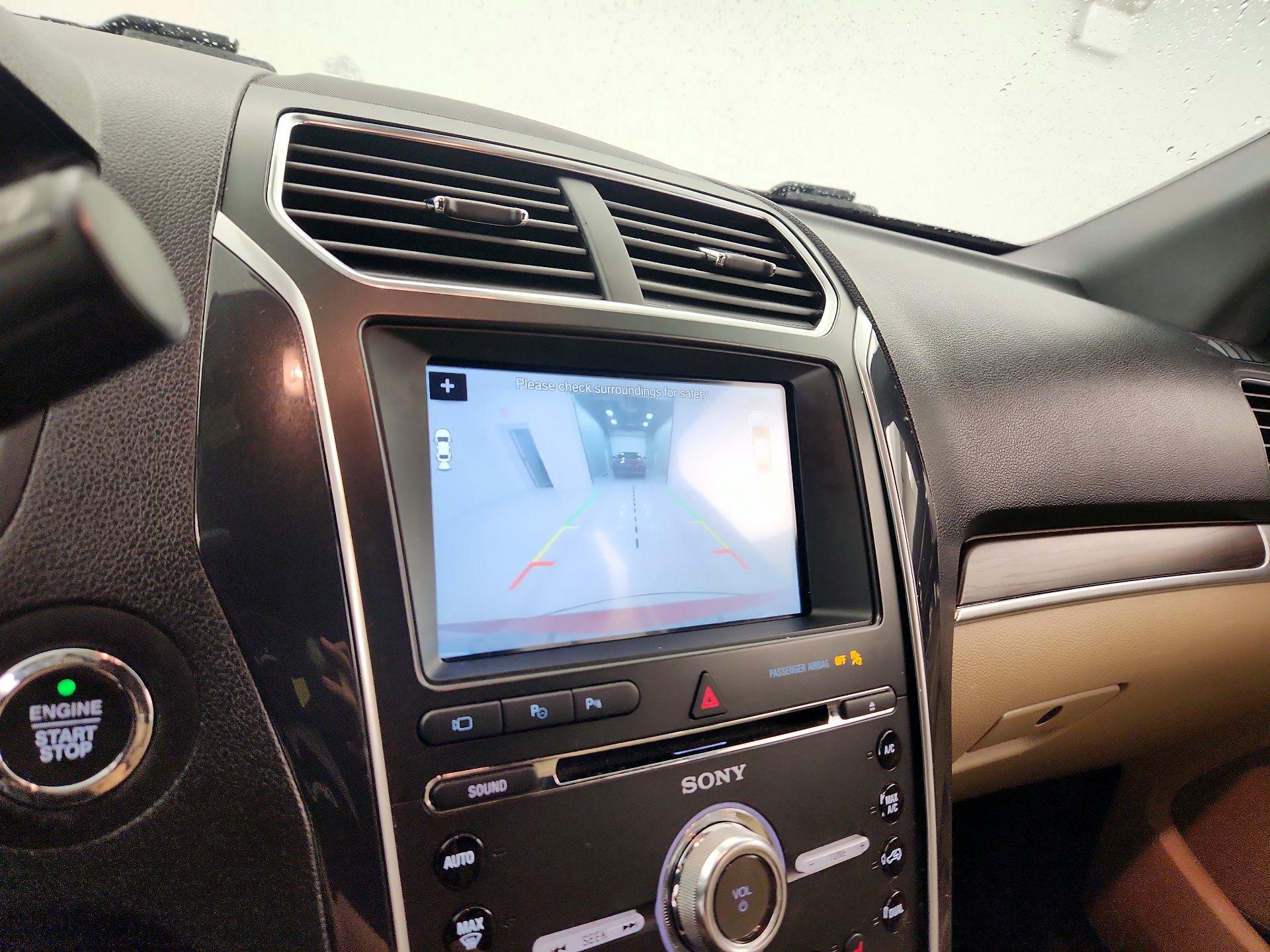 Thumbnail: 2017 Ford Explorer - 15