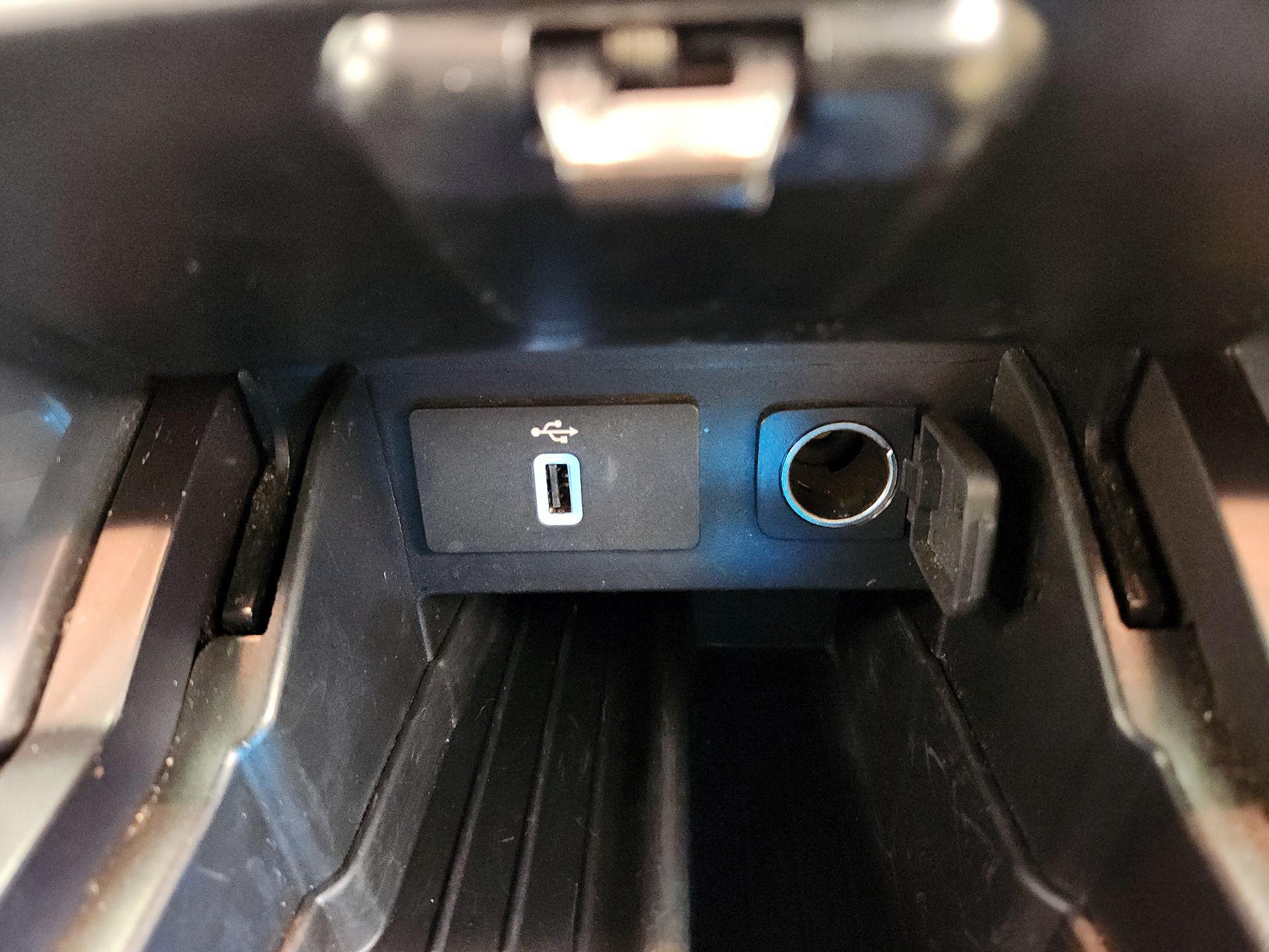 Thumbnail: 2017 Ford Explorer - 19