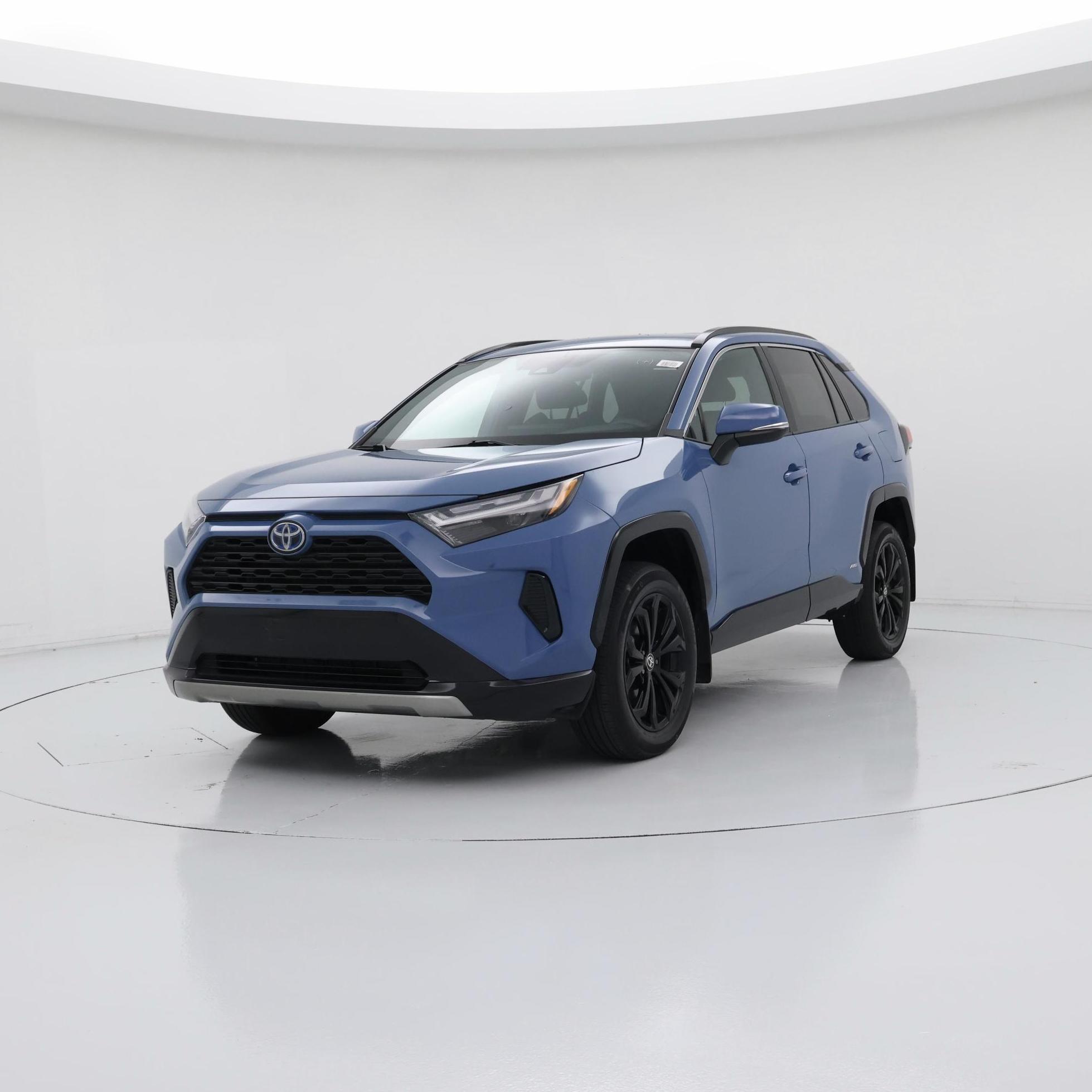 Thumbnail: 2022 Toyota RAV4 - 4