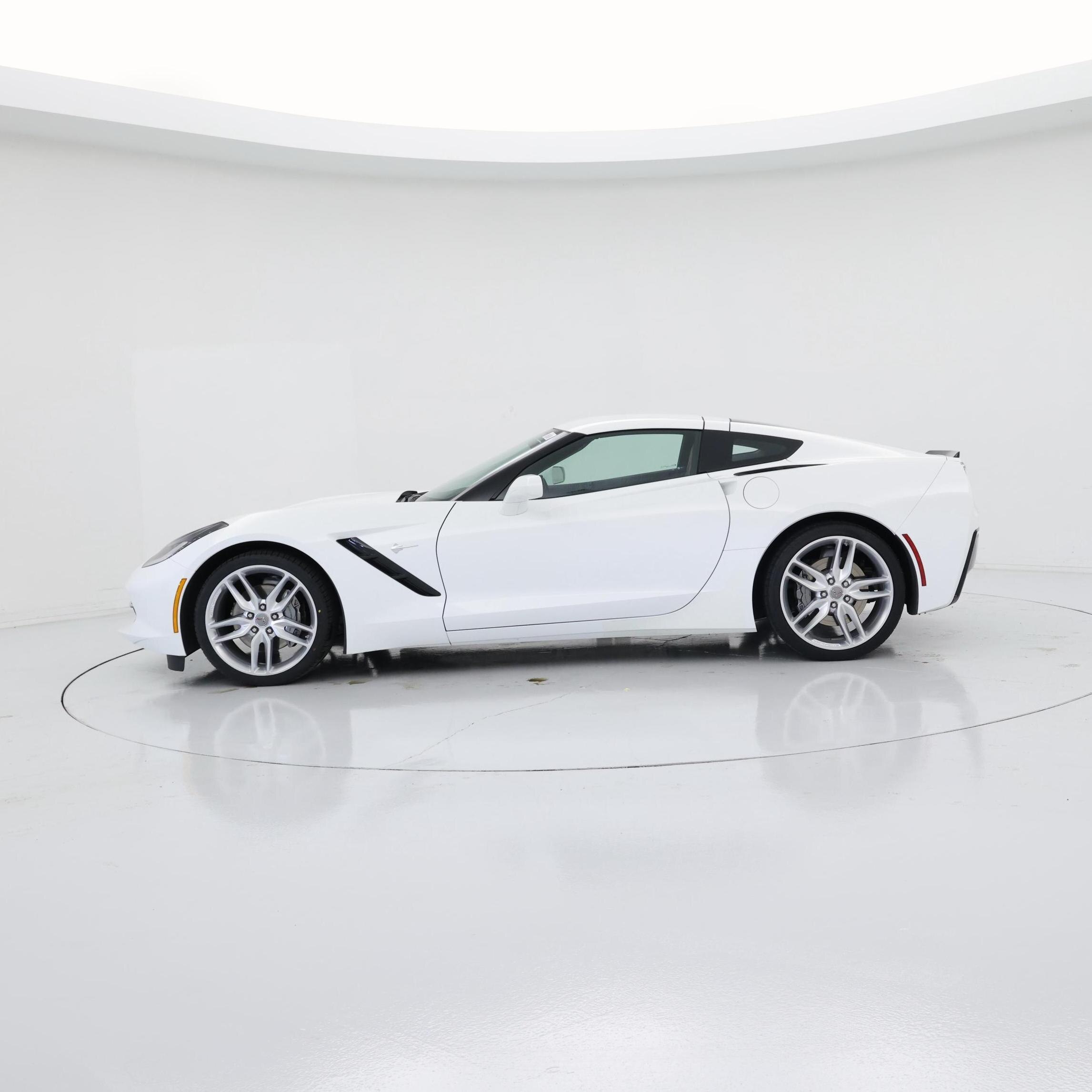 Thumbnail: 2018 Chevrolet Corvette - 3