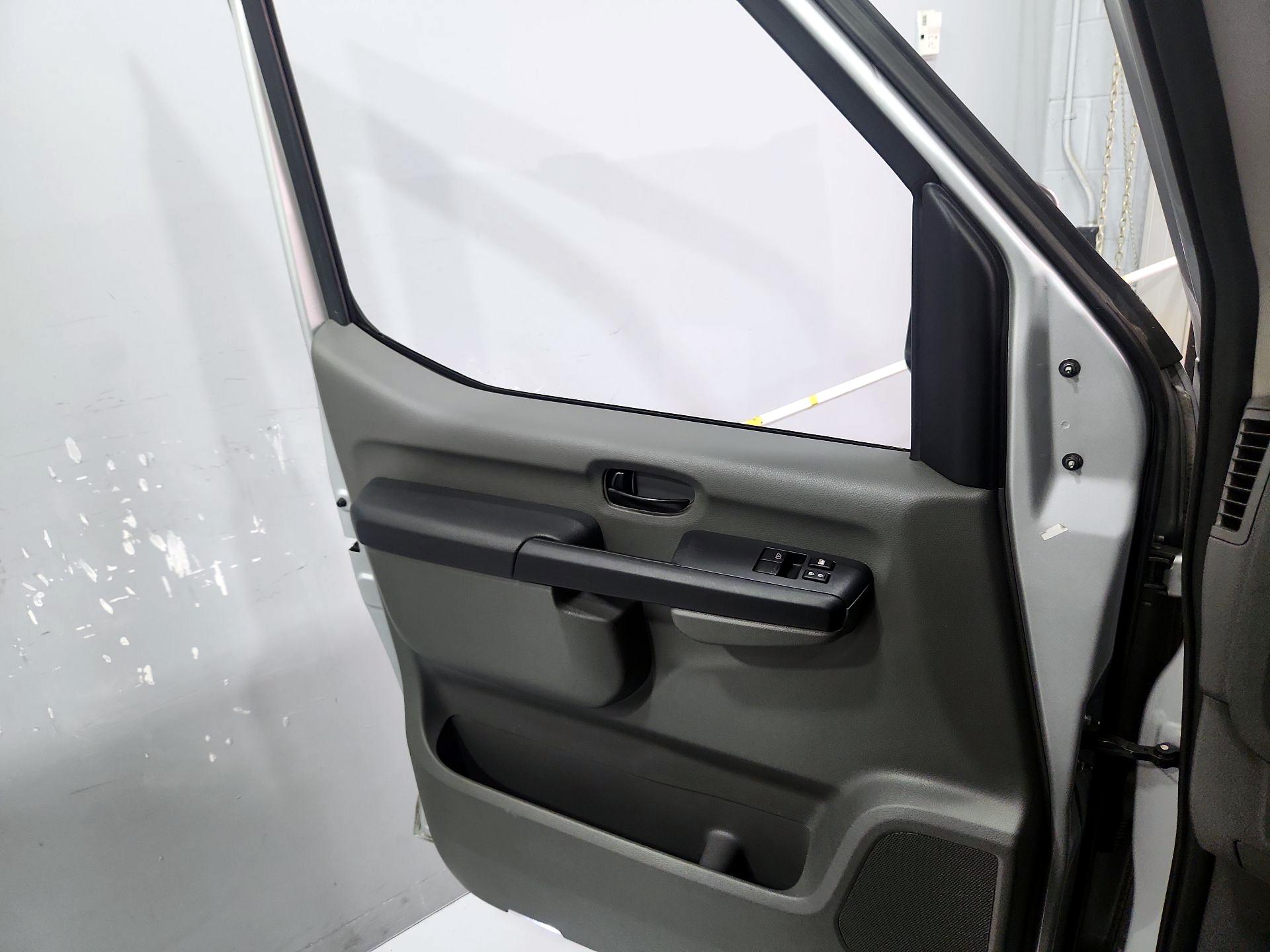 Thumbnail: 2020 Nissan NV - 12