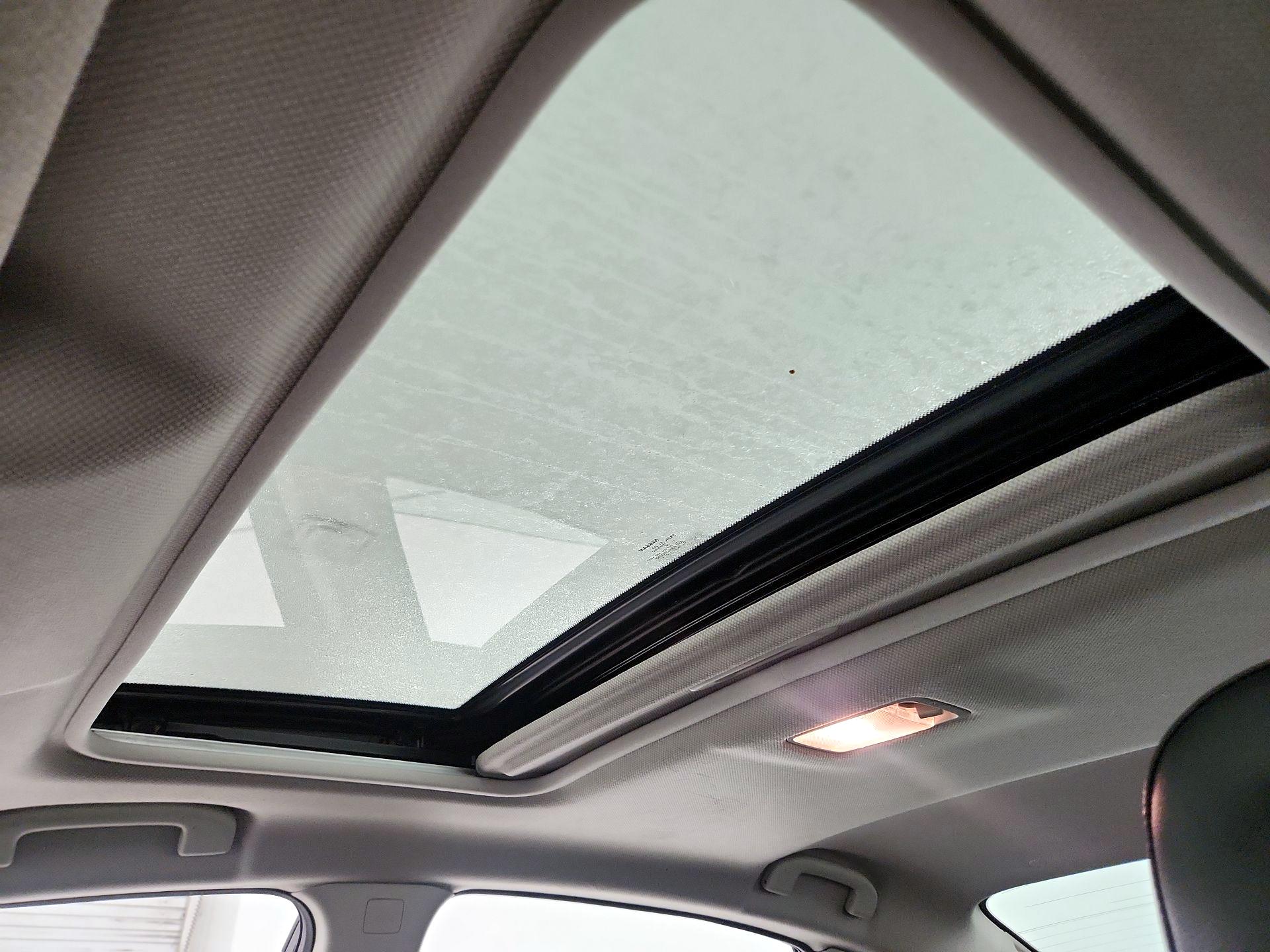 Thumbnail: 2017 Nissan Sentra - 20