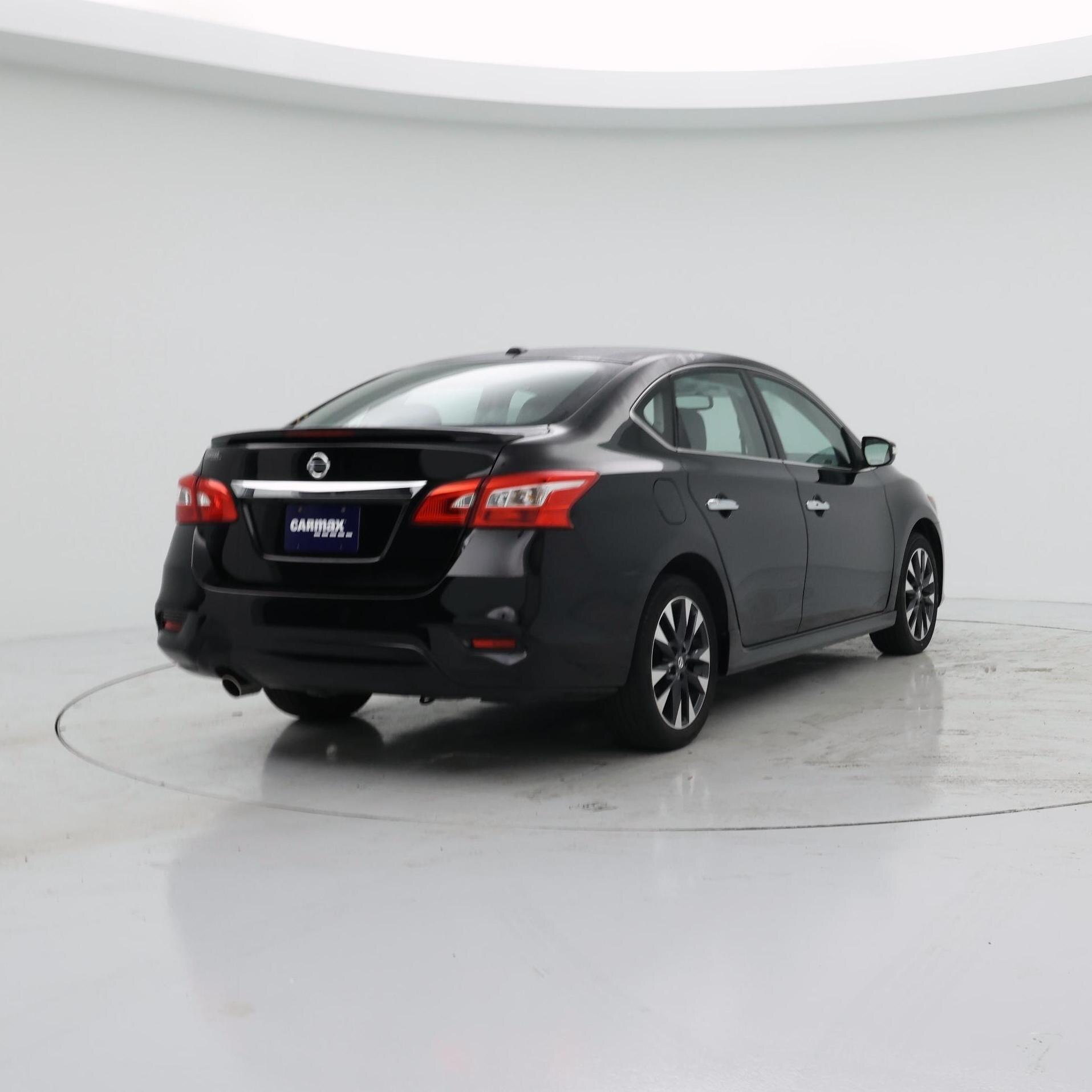 Thumbnail: 2017 Nissan Sentra - 8