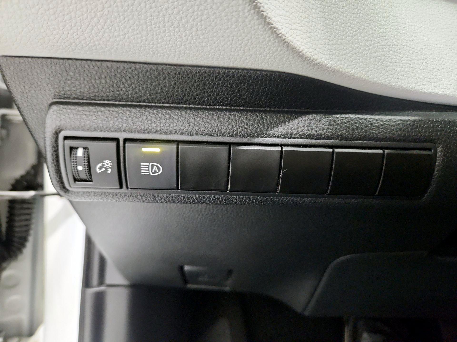 Thumbnail: 2023 Toyota Corolla - 13