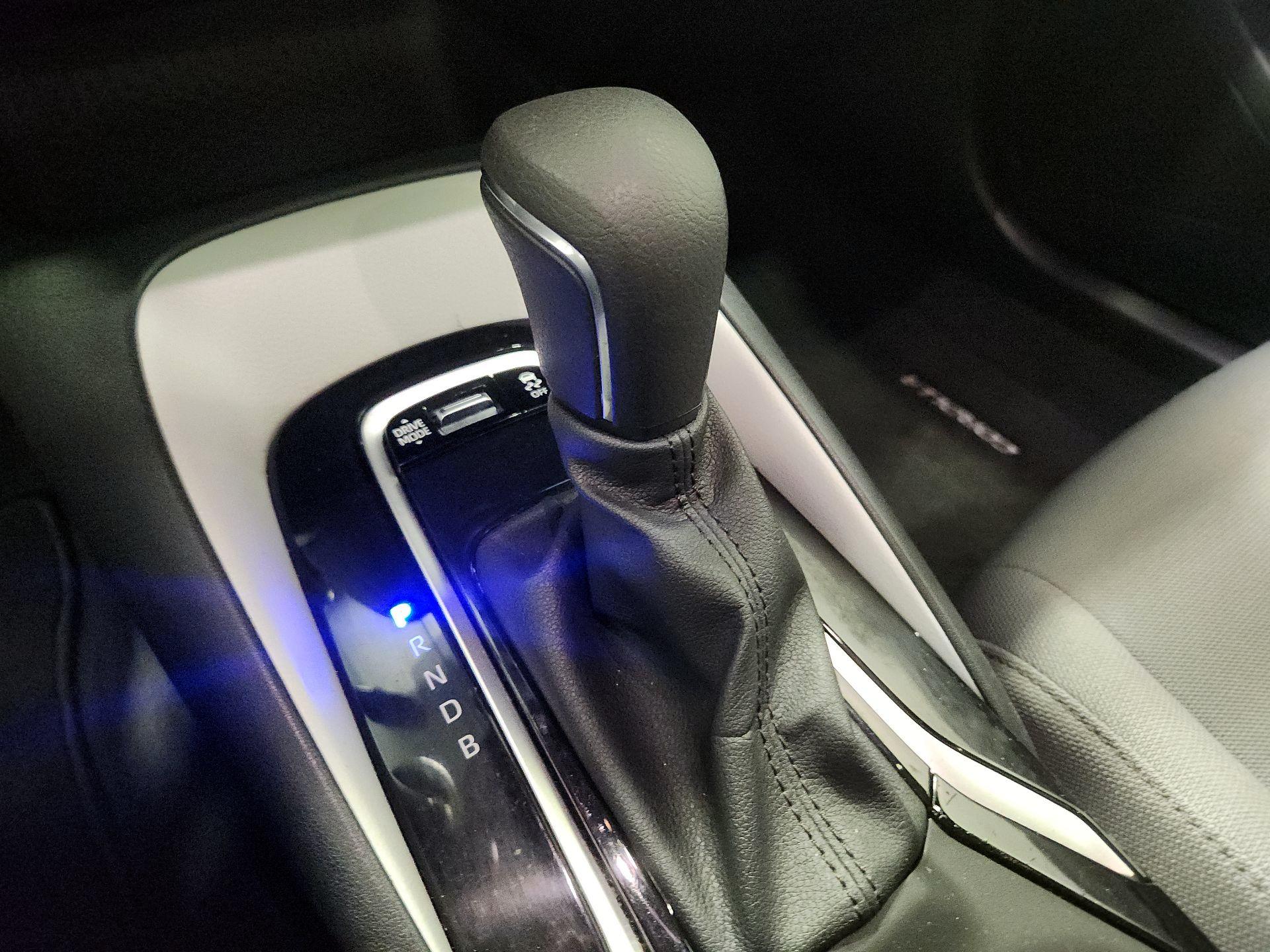 Thumbnail: 2023 Toyota Corolla - 18