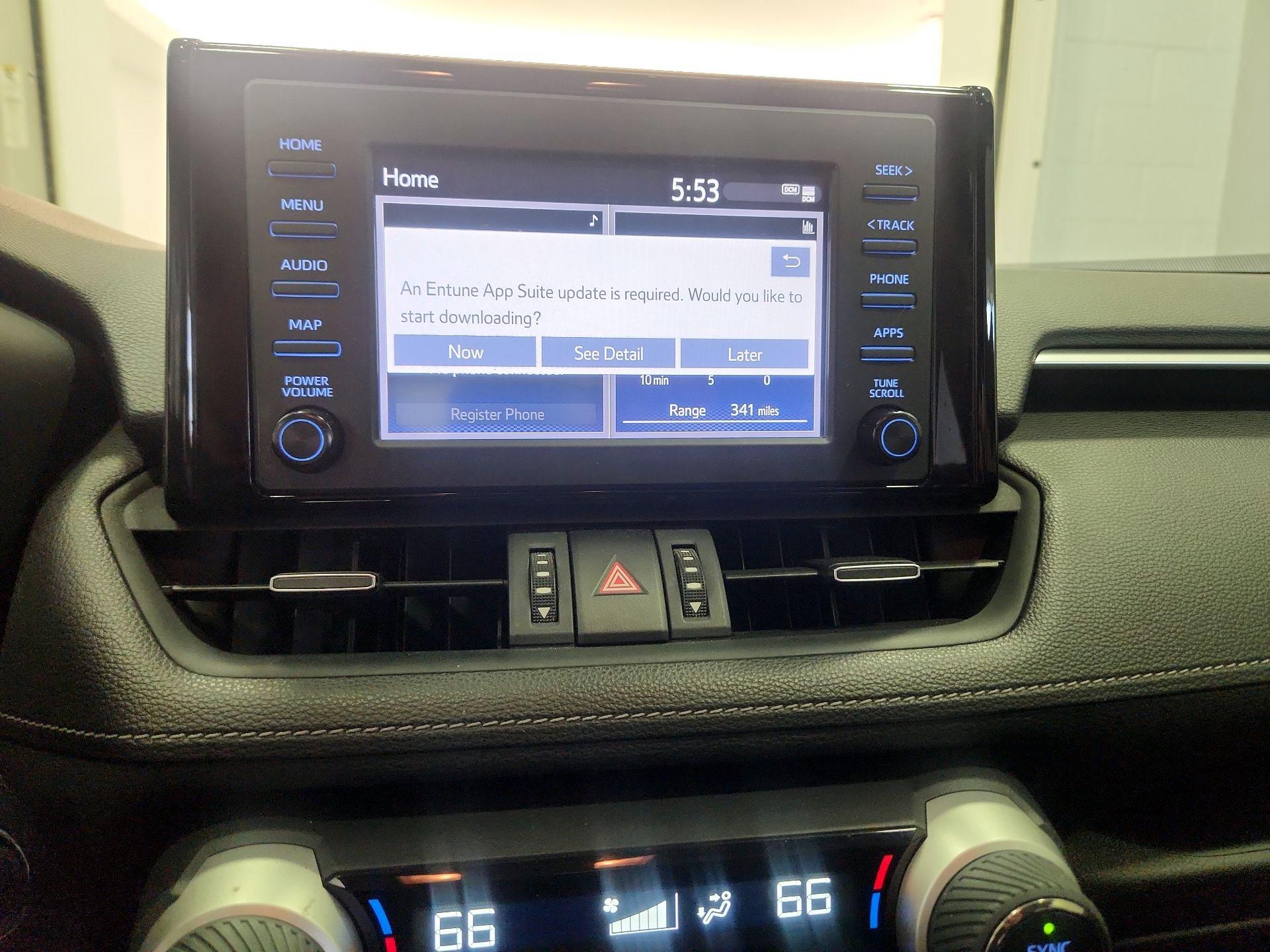 Thumbnail: 2019 Toyota RAV4 - 15