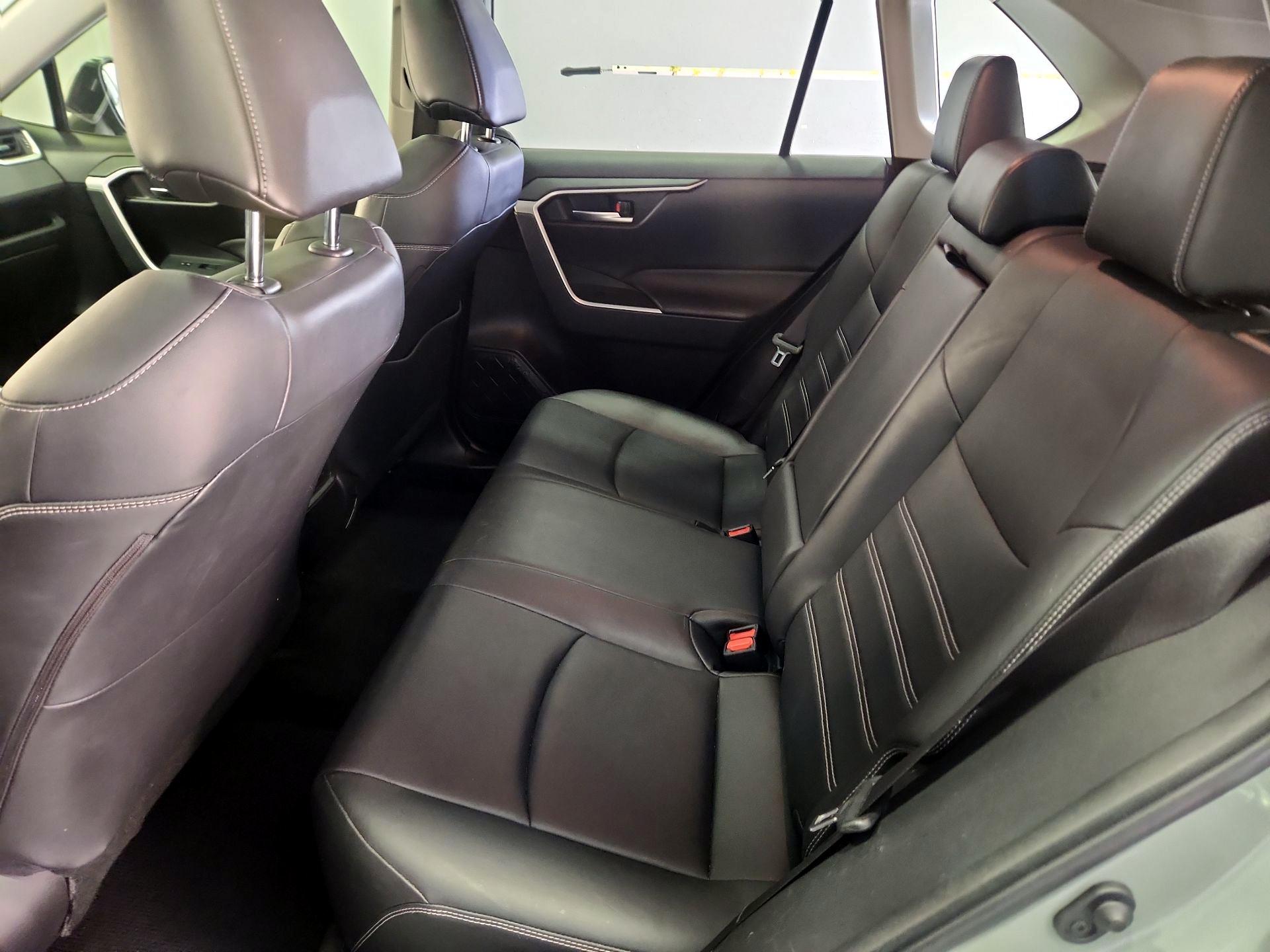 Thumbnail: 2019 Toyota RAV4 - 20