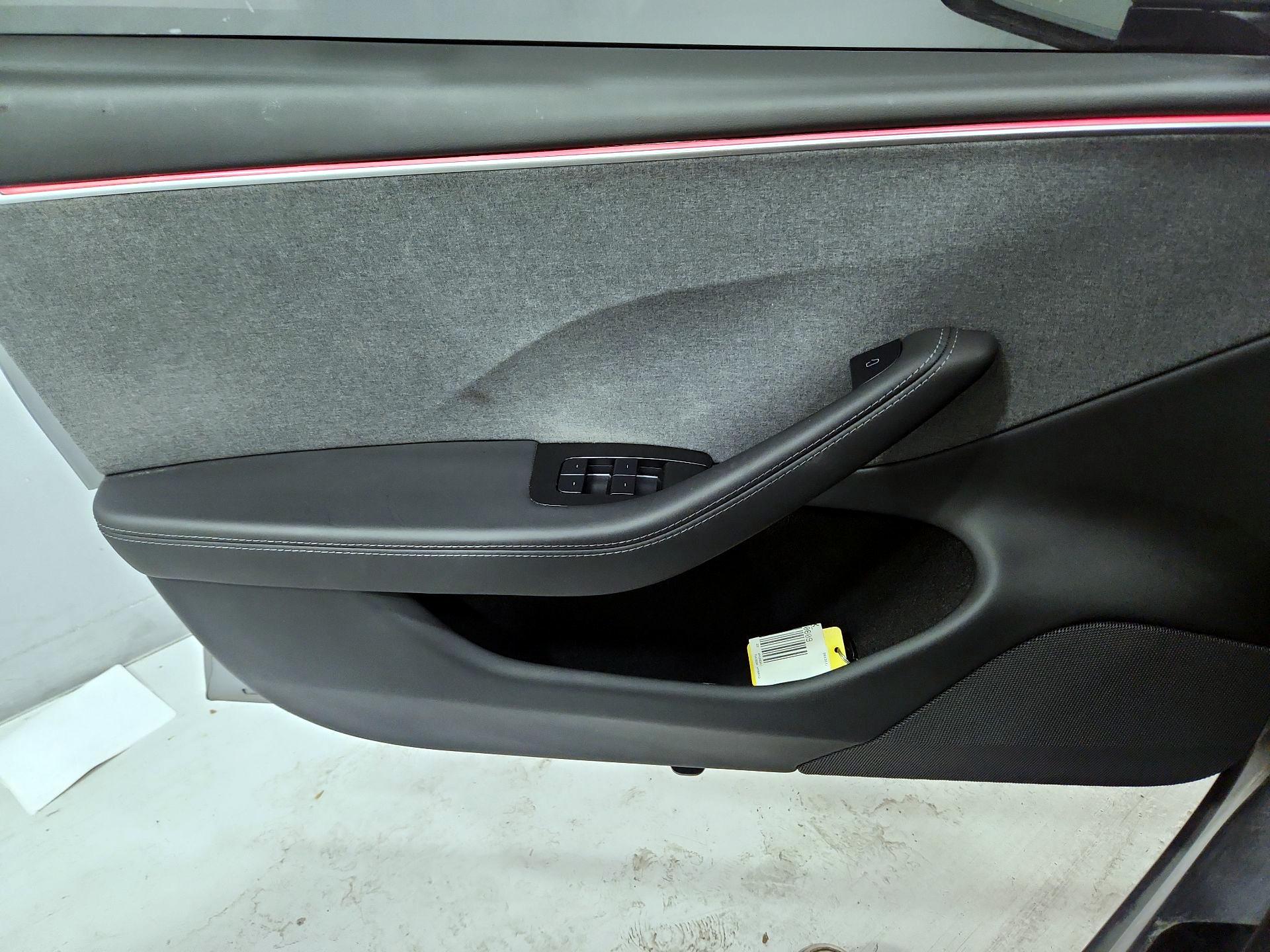 Thumbnail: 2025 Tesla Model 3 - 12