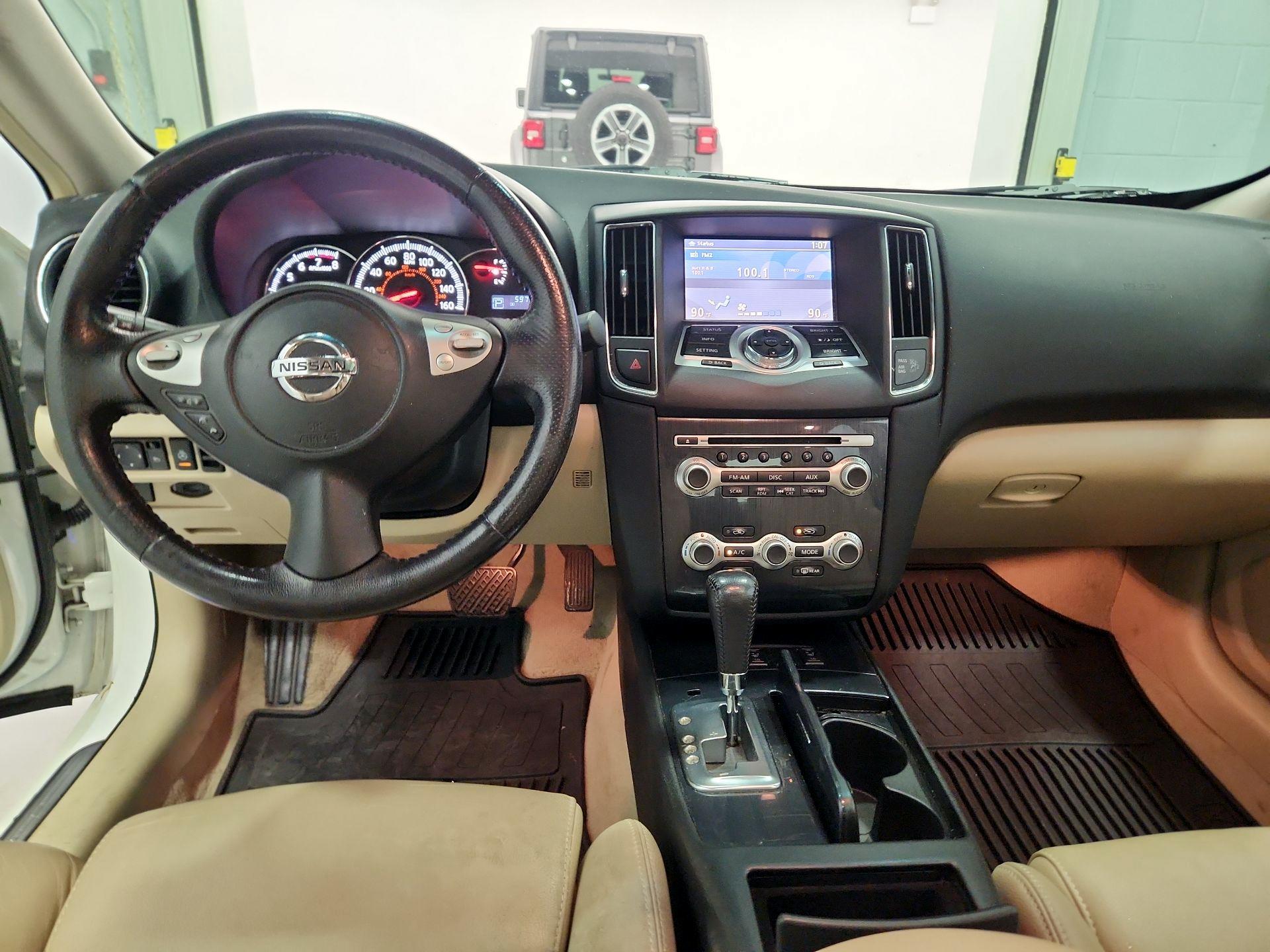 Thumbnail: 2014 Nissan Maxima - 9