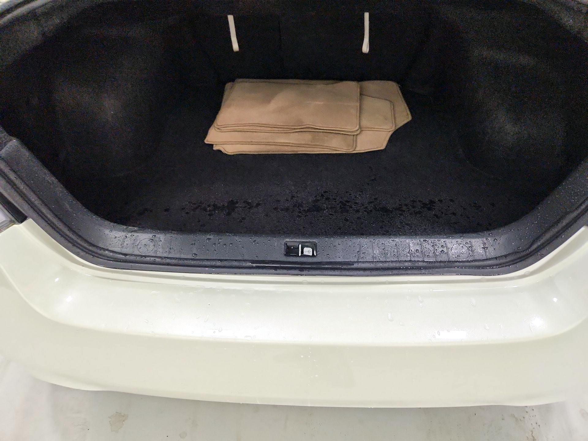 Thumbnail: 2014 Nissan Maxima - 20