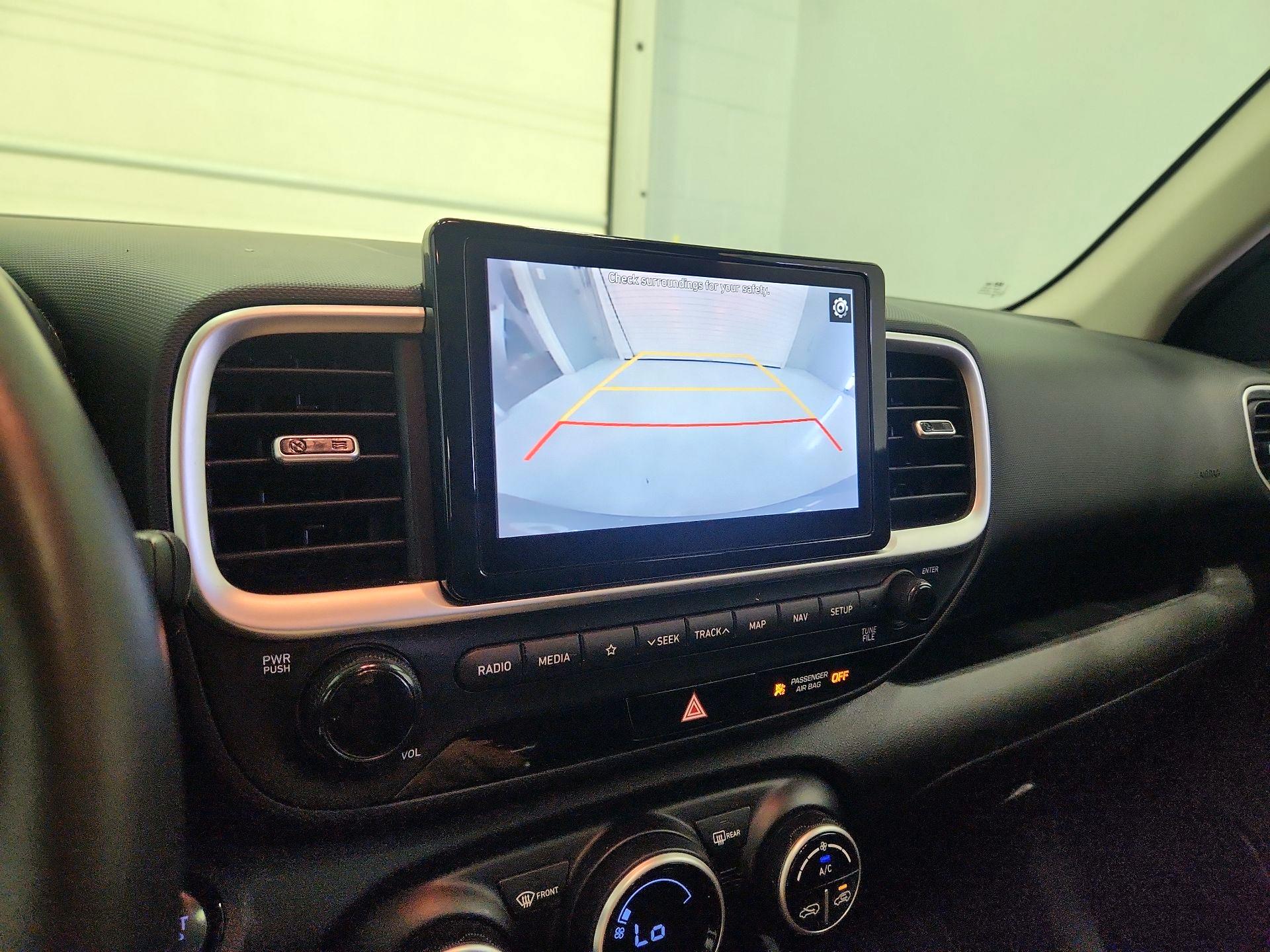 Thumbnail: 2021 Hyundai Venue - 15