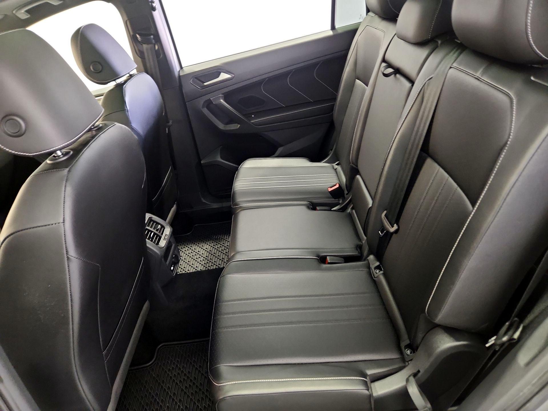 Thumbnail: 2022 Volkswagen Tiguan - 20