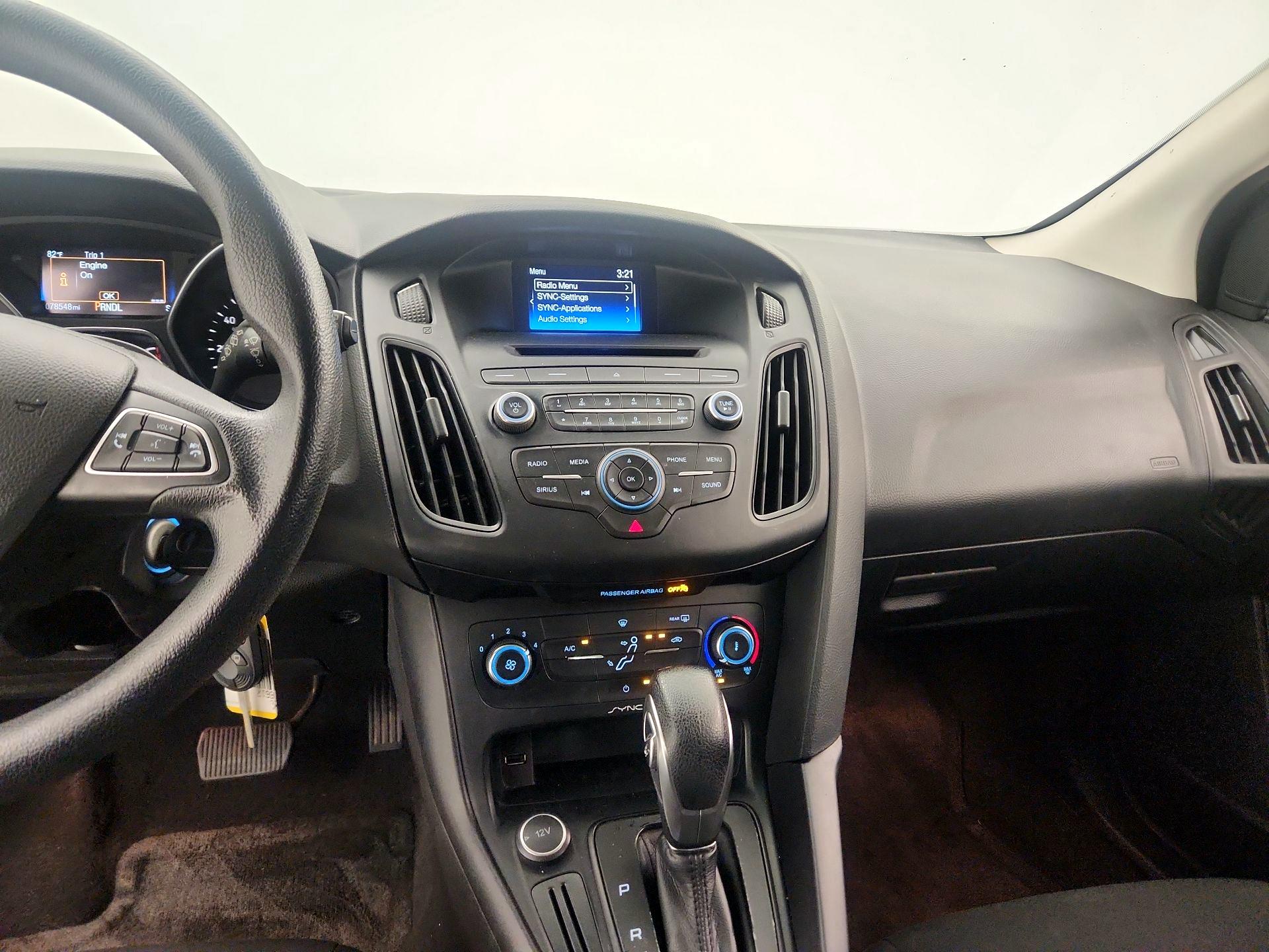 Thumbnail: 2017 Ford Focus - 9