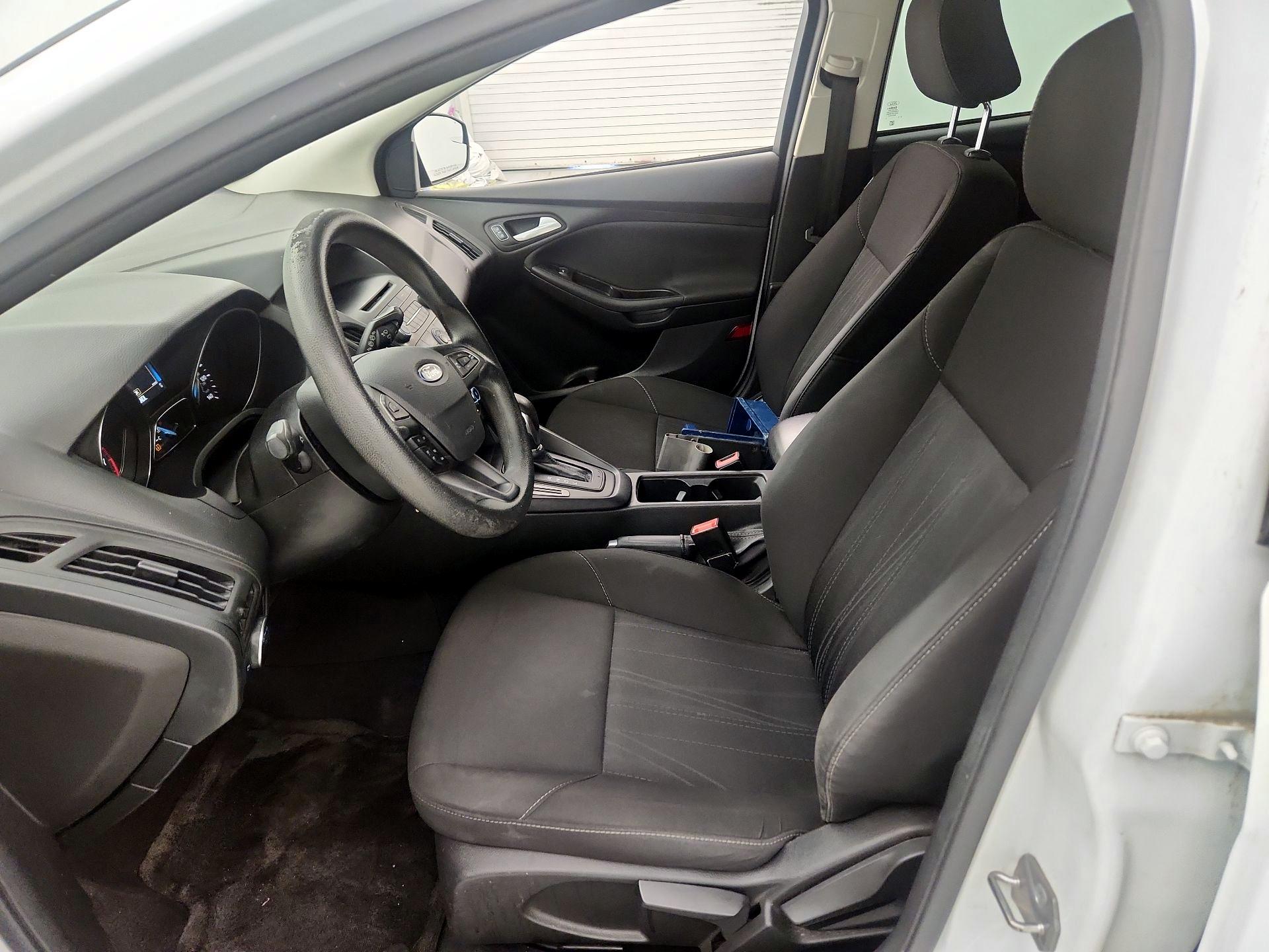 Thumbnail: 2017 Ford Focus - 11