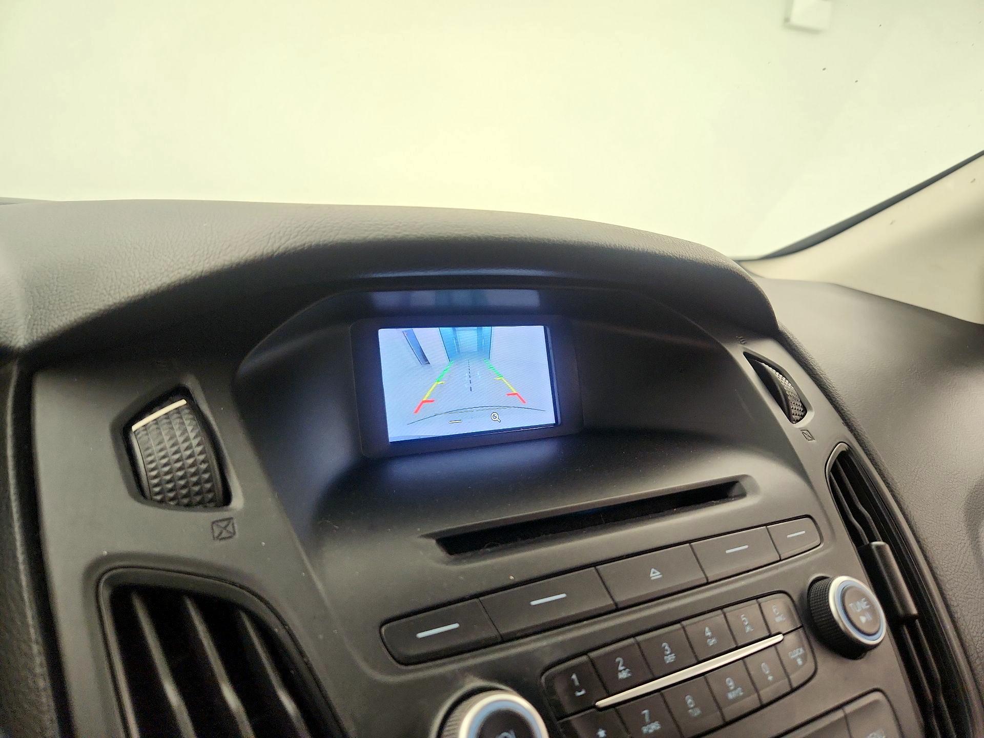 Thumbnail: 2017 Ford Focus - 14