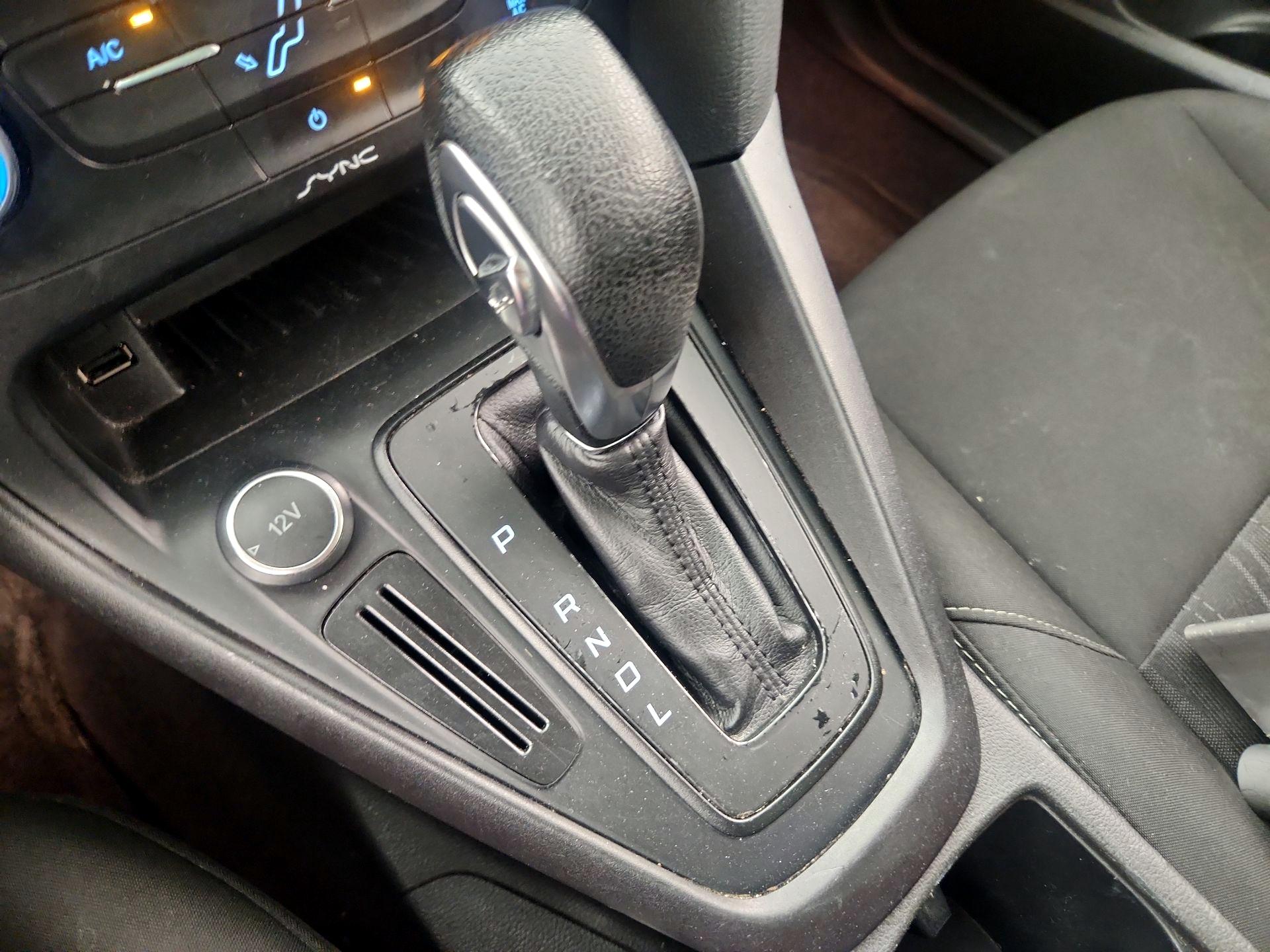 Thumbnail: 2017 Ford Focus - 17