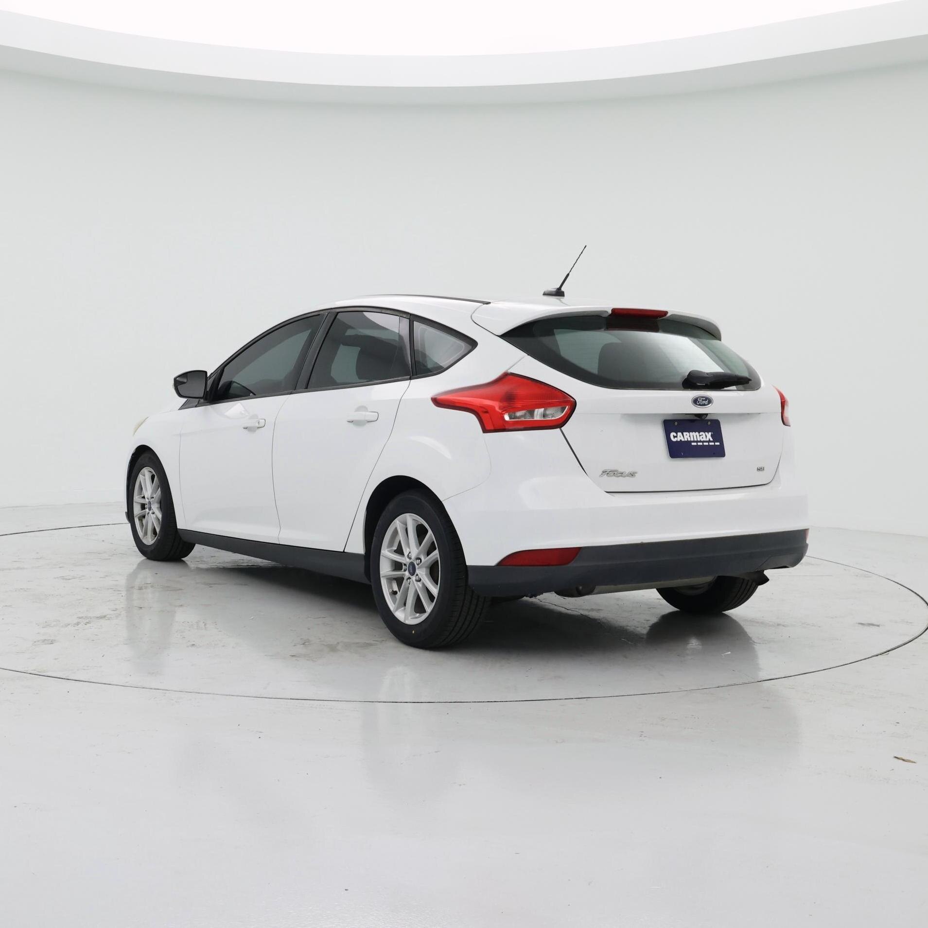 Thumbnail: 2017 Ford Focus - 2