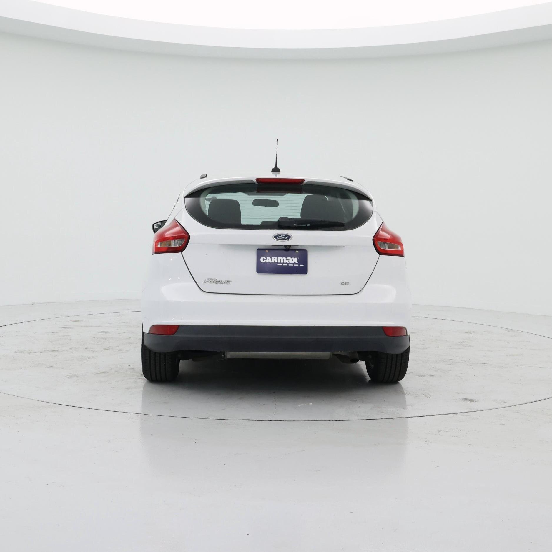 Thumbnail: 2017 Ford Focus - 6