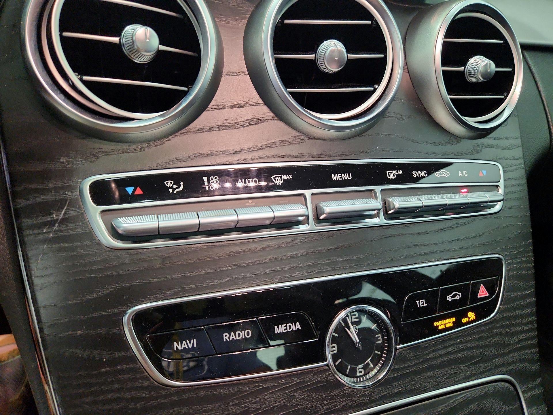 Thumbnail: 2019 Mercedes-Benz C-Class - 16