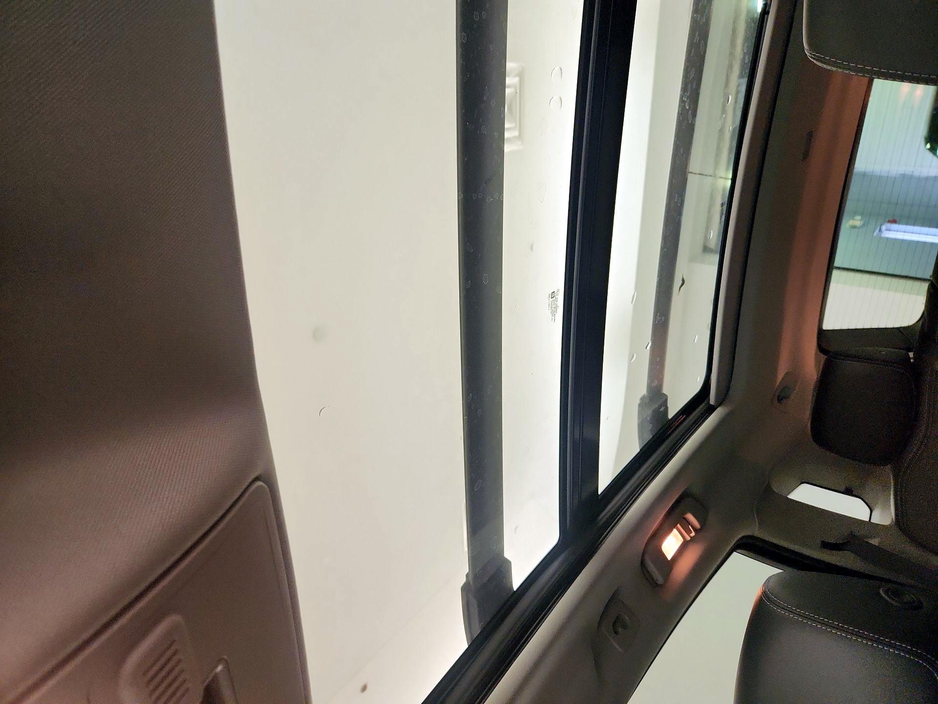 Thumbnail: 2016 Cadillac SRX - 18