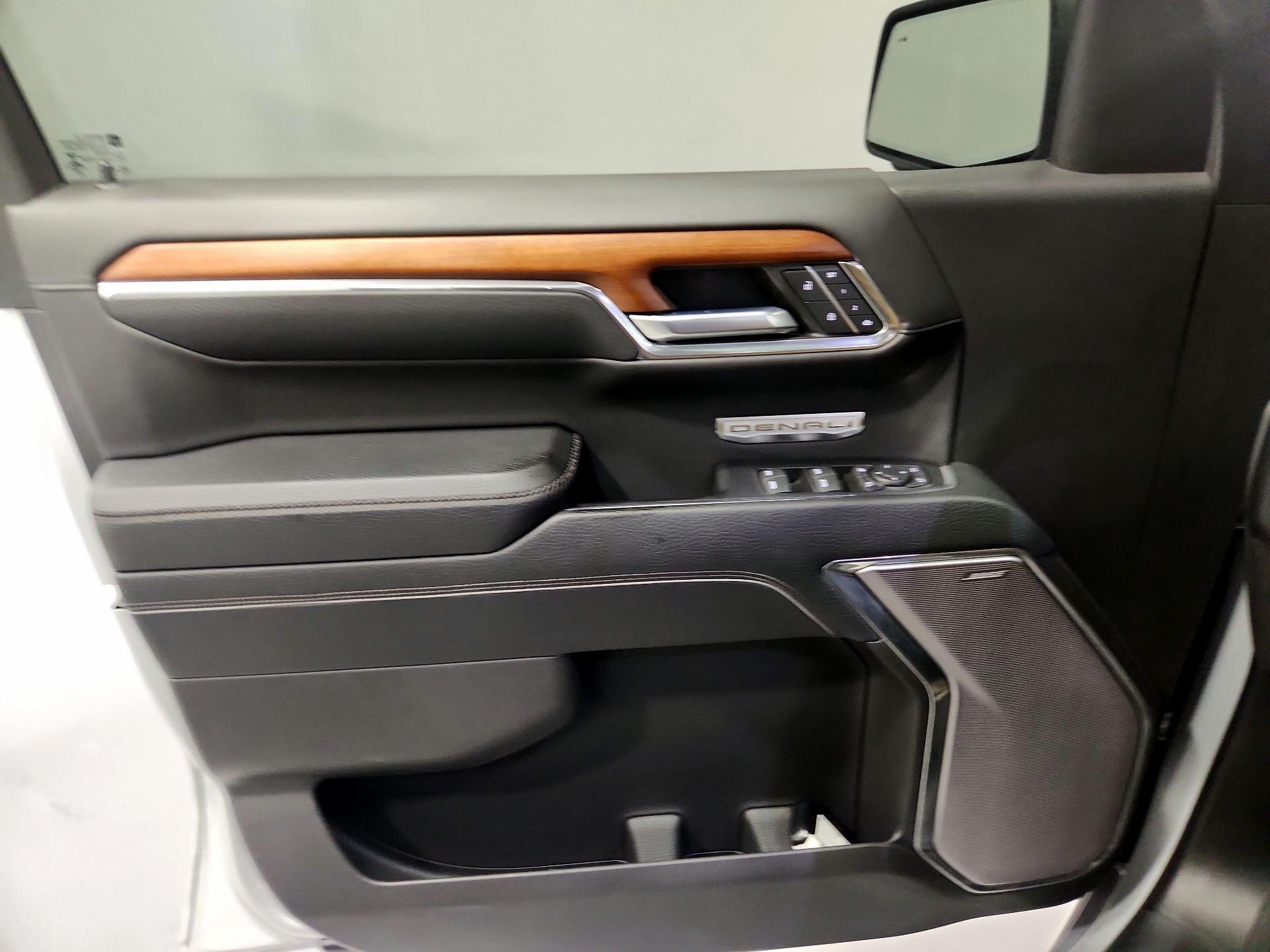 Thumbnail: 2022 GMC Sierra 1500 - 12