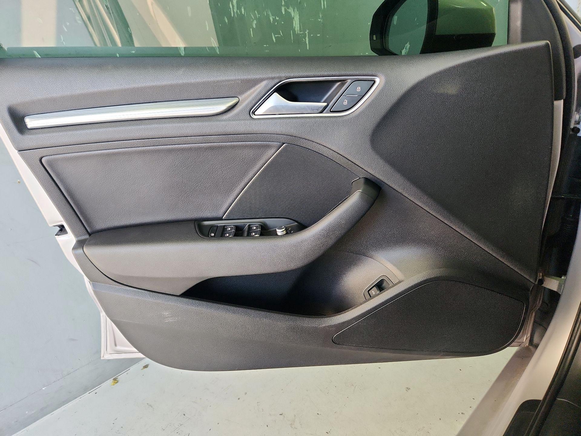 Thumbnail: 2015 Audi A3 - 12