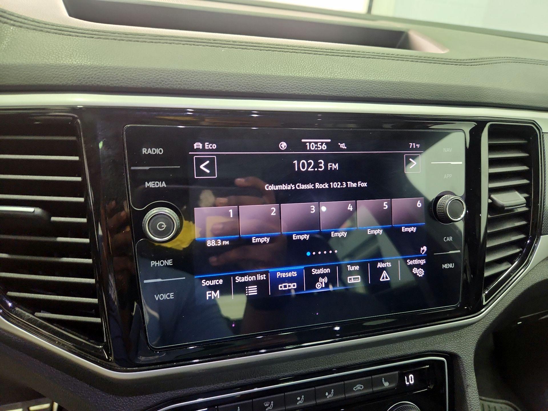 Thumbnail: 2022 Volkswagen Atlas - 15