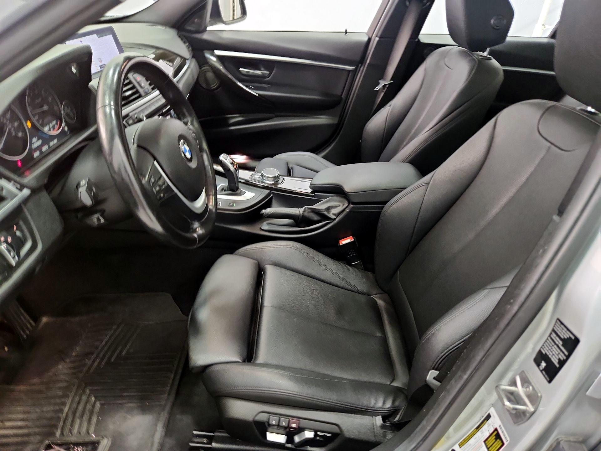 Thumbnail: 2018 BMW 3 Series - 11