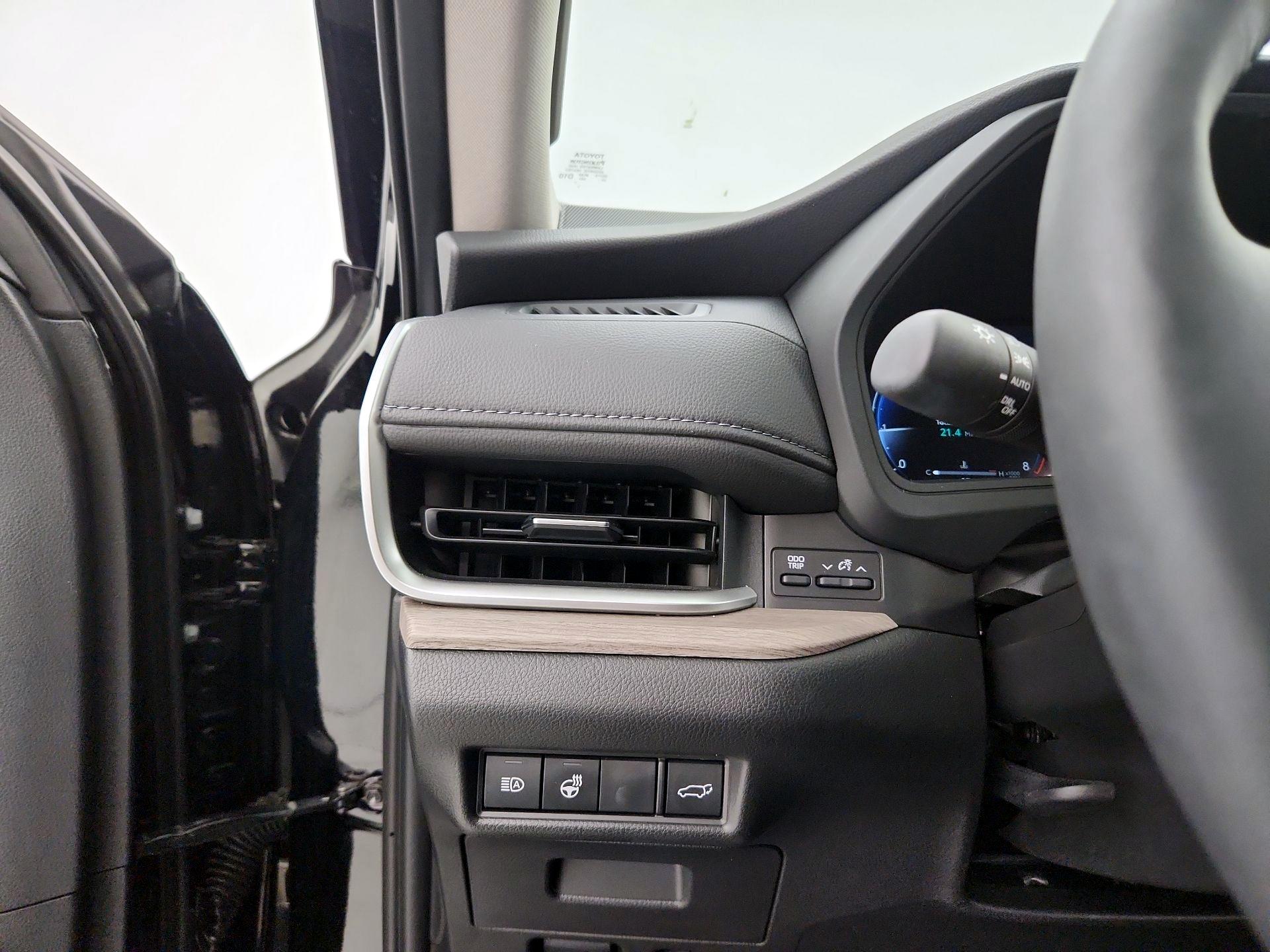 Thumbnail: 2026 Toyota Grand Highlander - 13