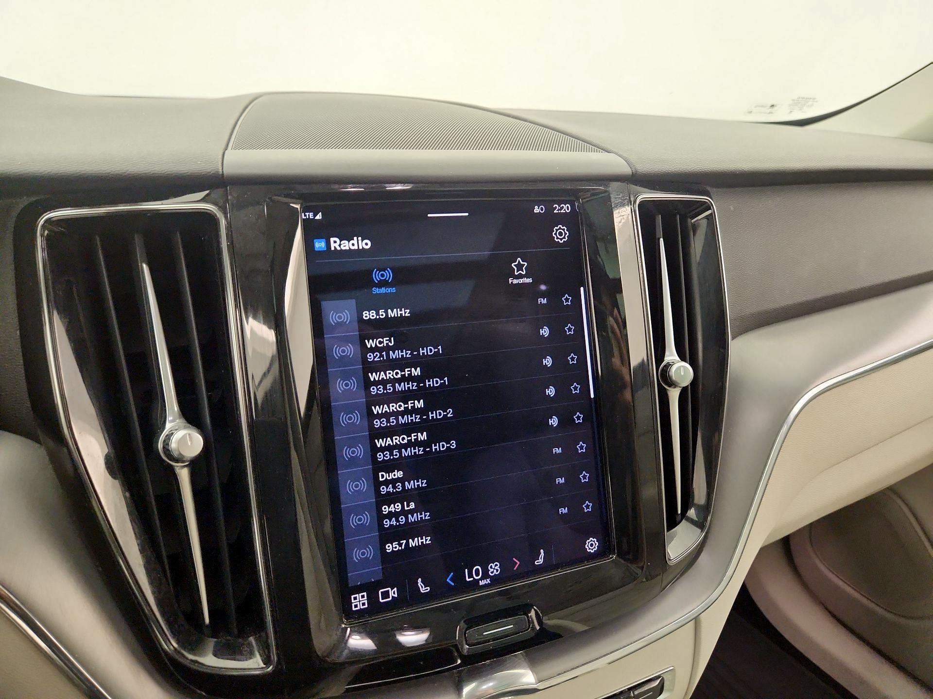 Thumbnail: 2023 Volvo XC60 - 15