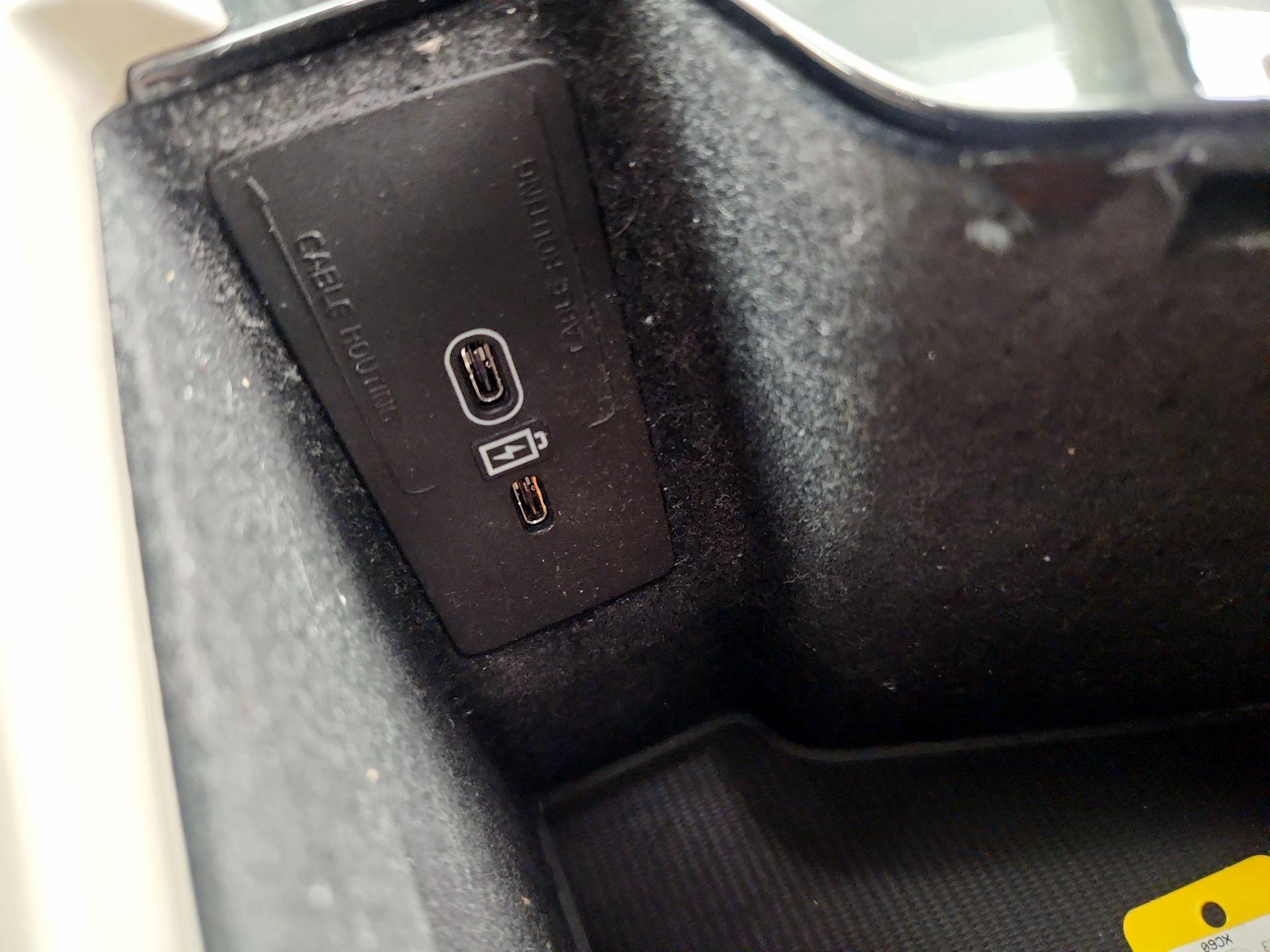 Thumbnail: 2023 Volvo XC60 - 18