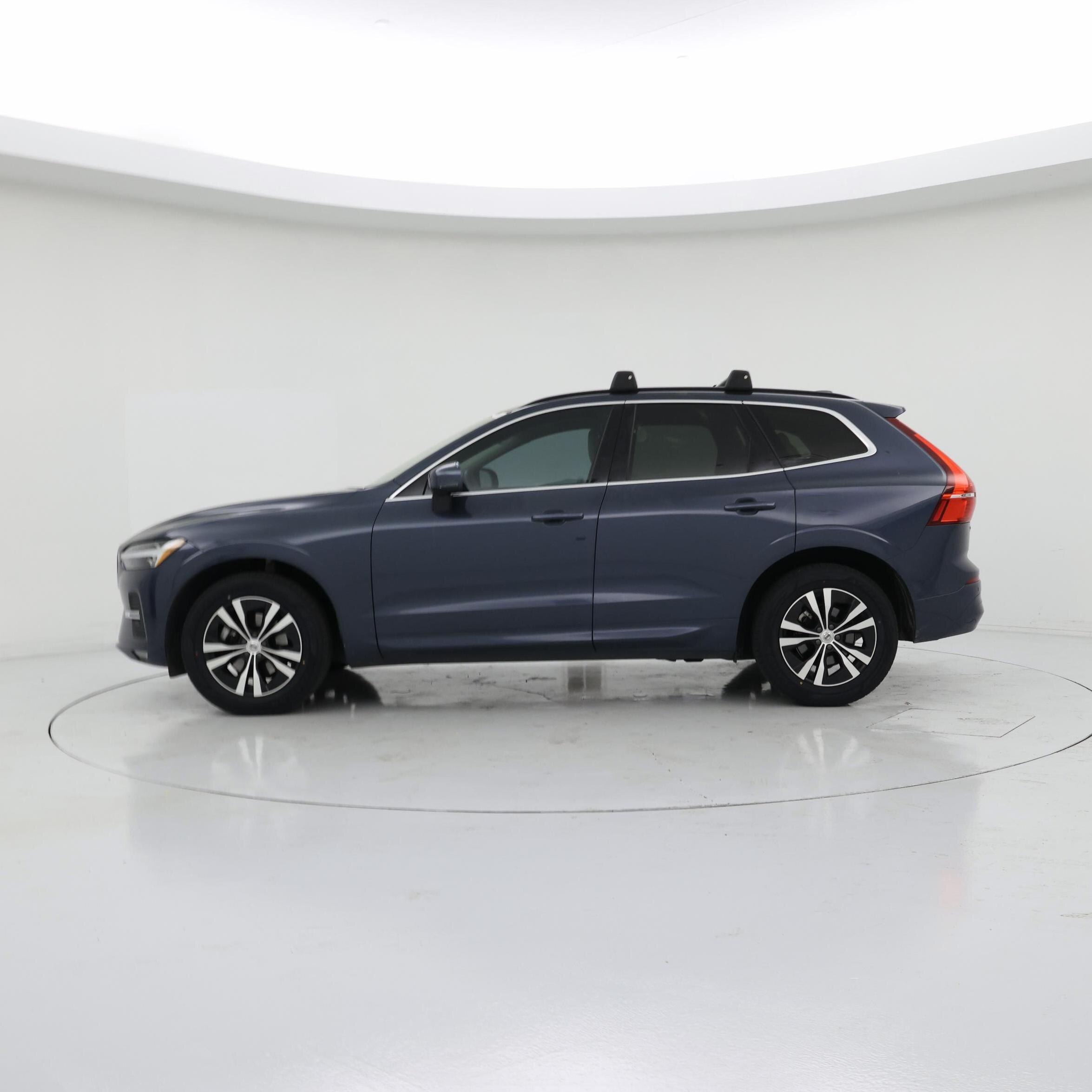 Thumbnail: 2023 Volvo XC60 - 3