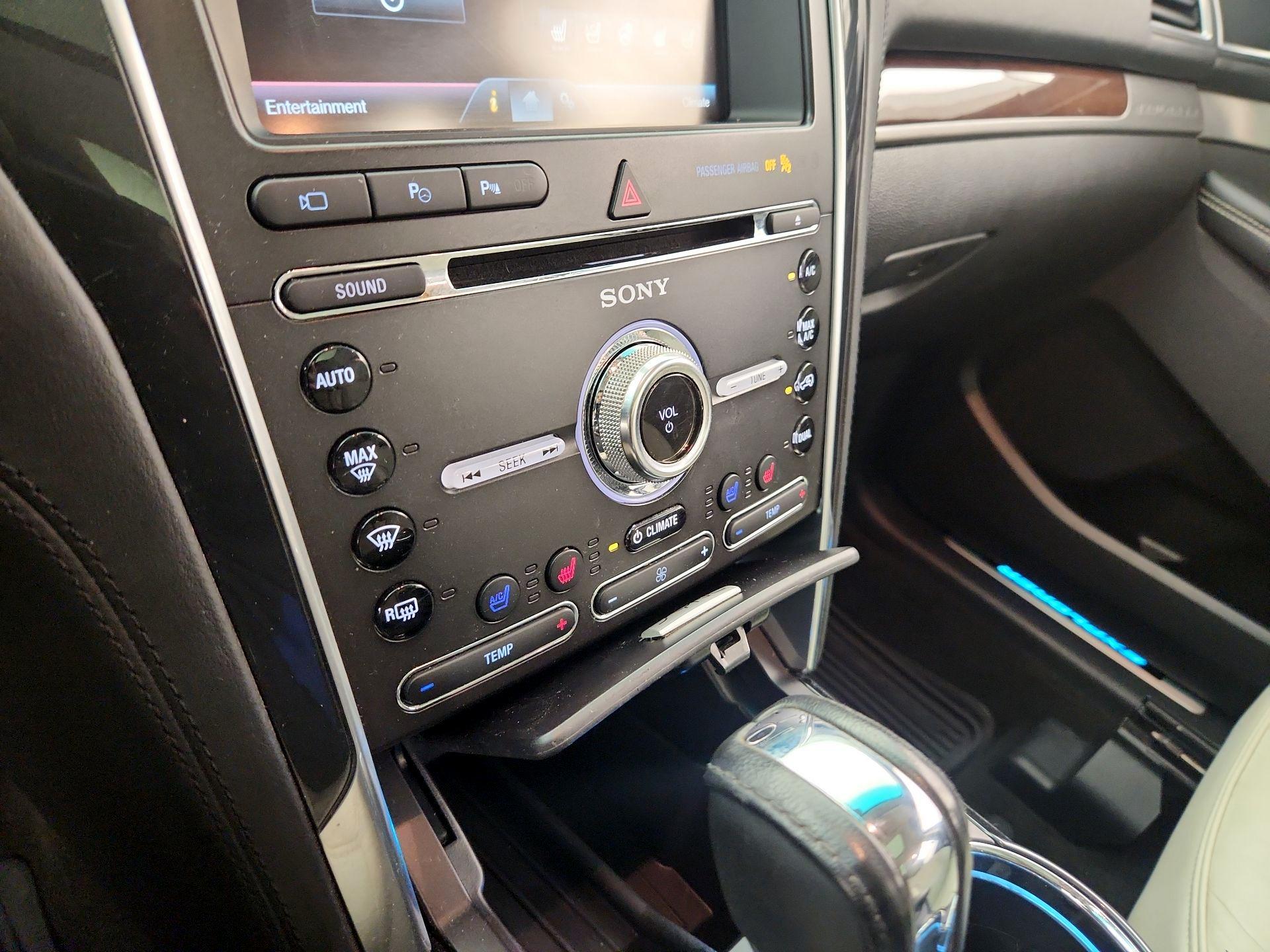 Thumbnail: 2016 Ford Explorer - 16