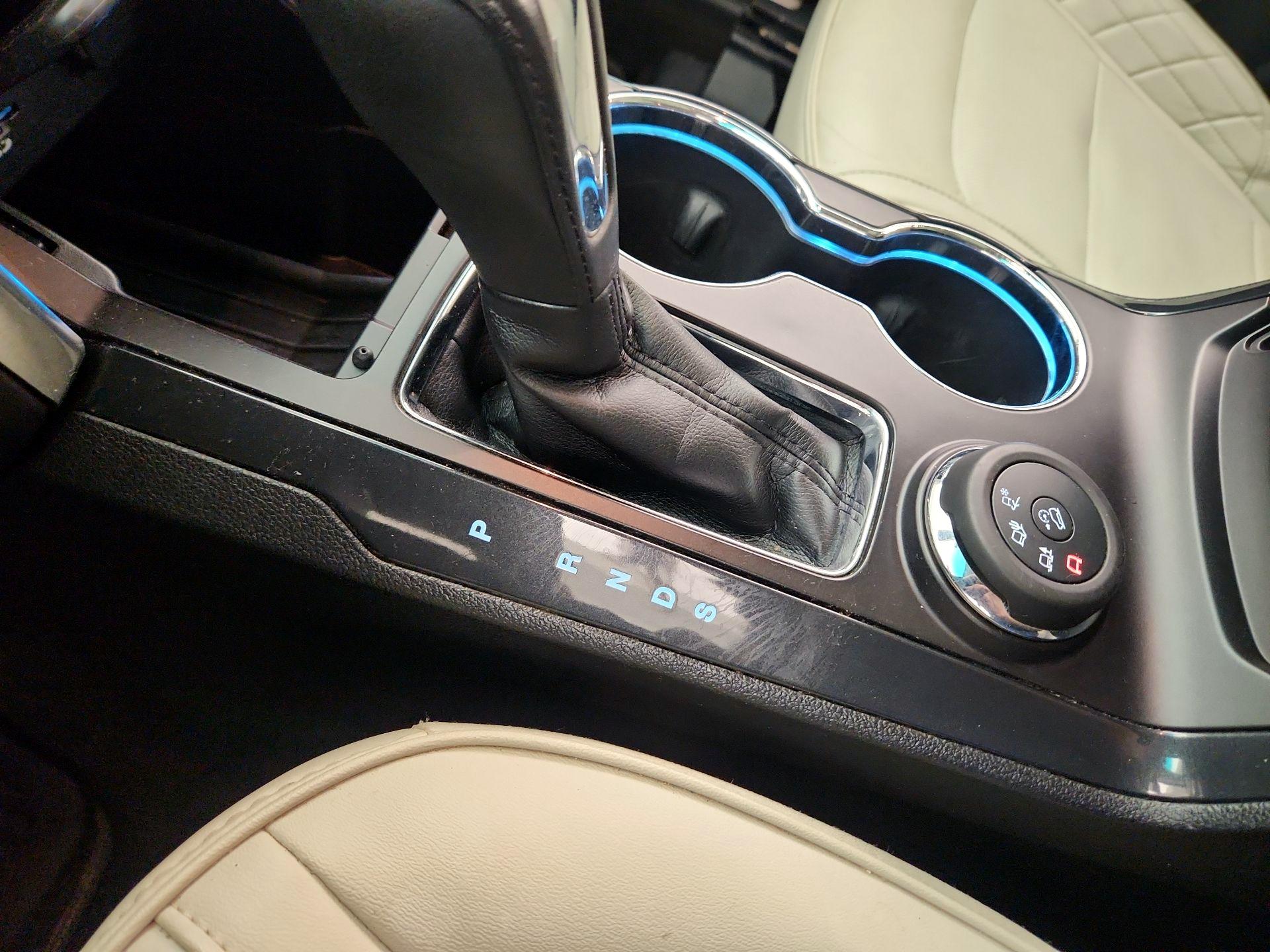 Thumbnail: 2016 Ford Explorer - 17