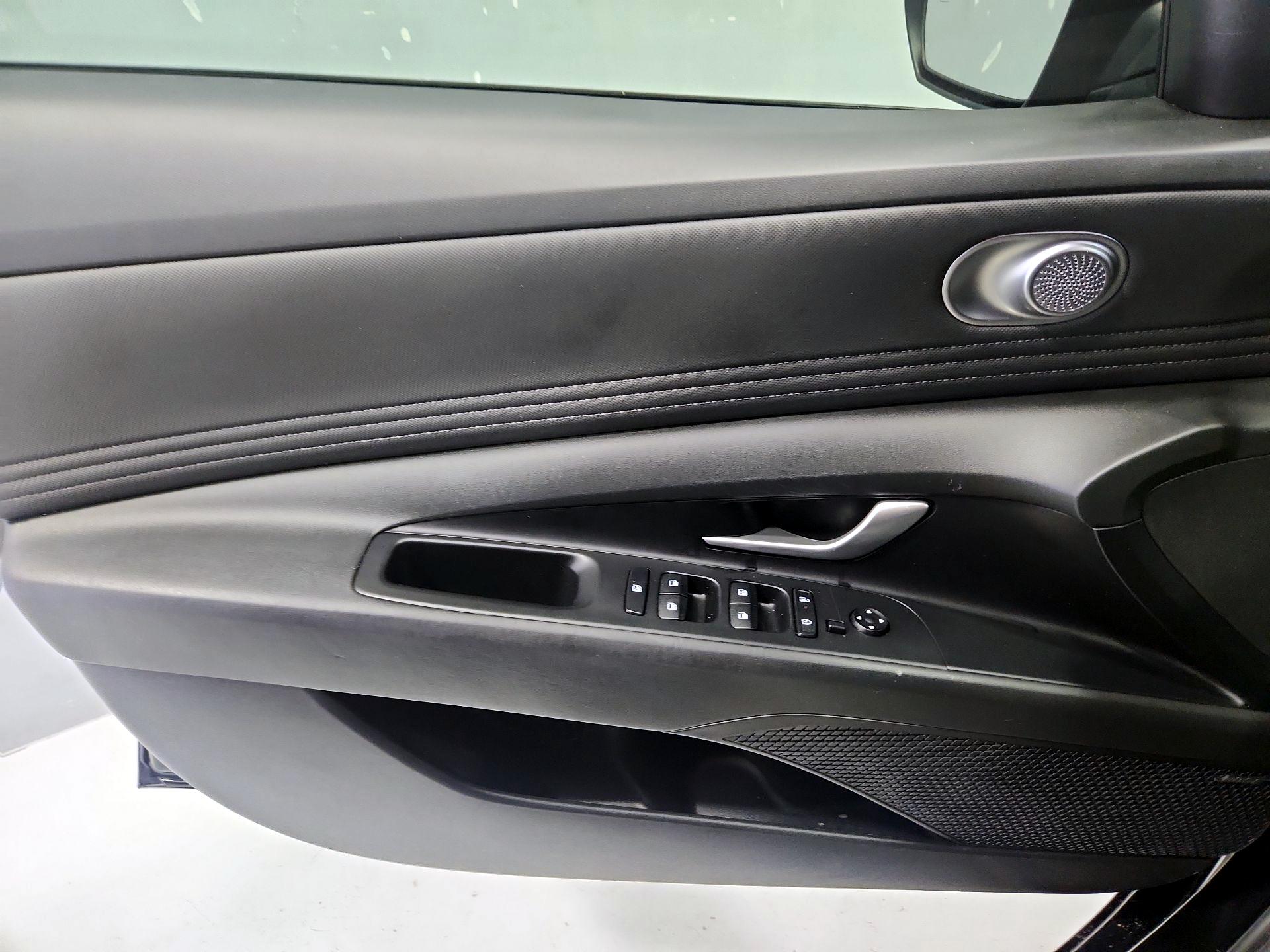 Thumbnail: 2024 Hyundai Elantra - 12