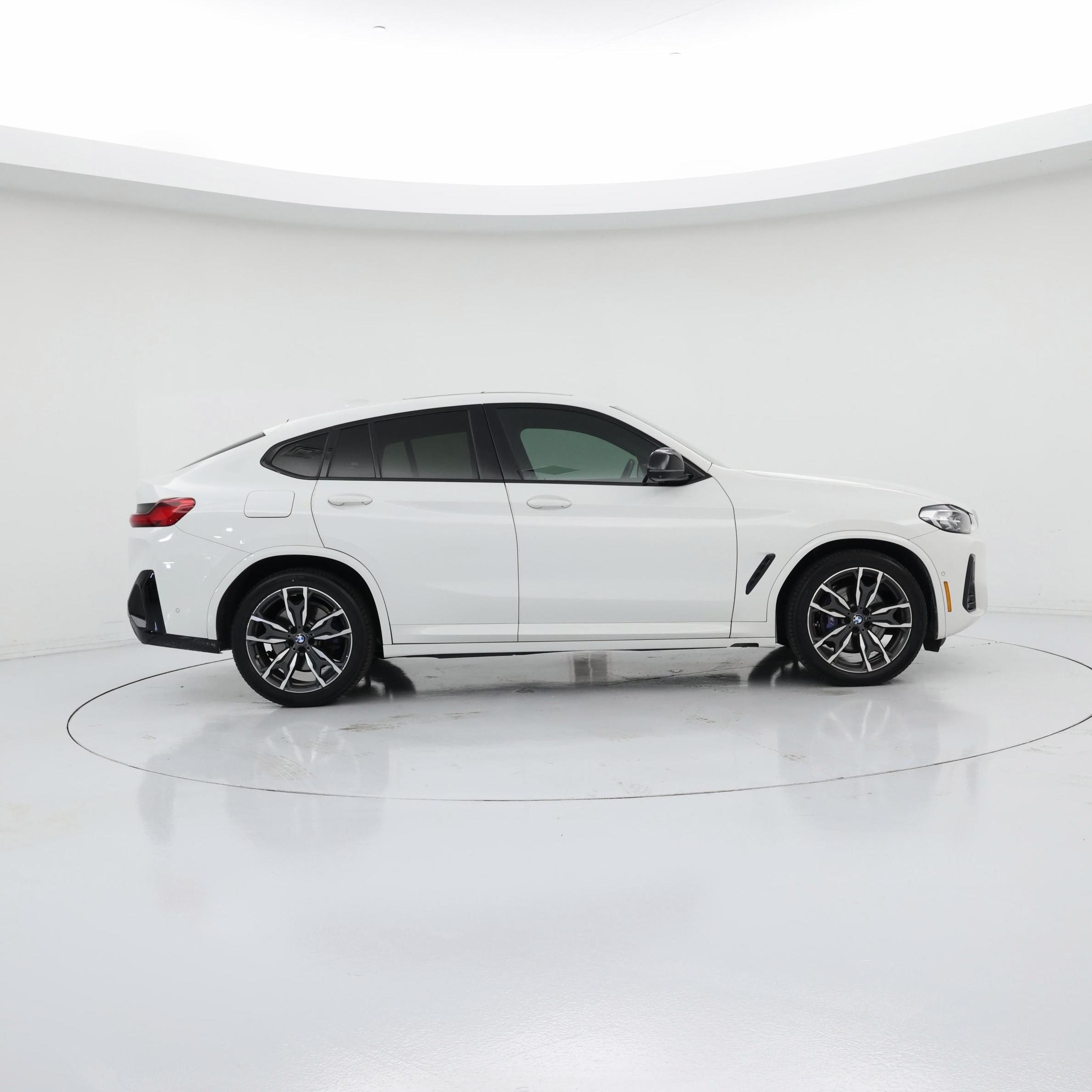 Thumbnail: 2022 BMW X4 - 7