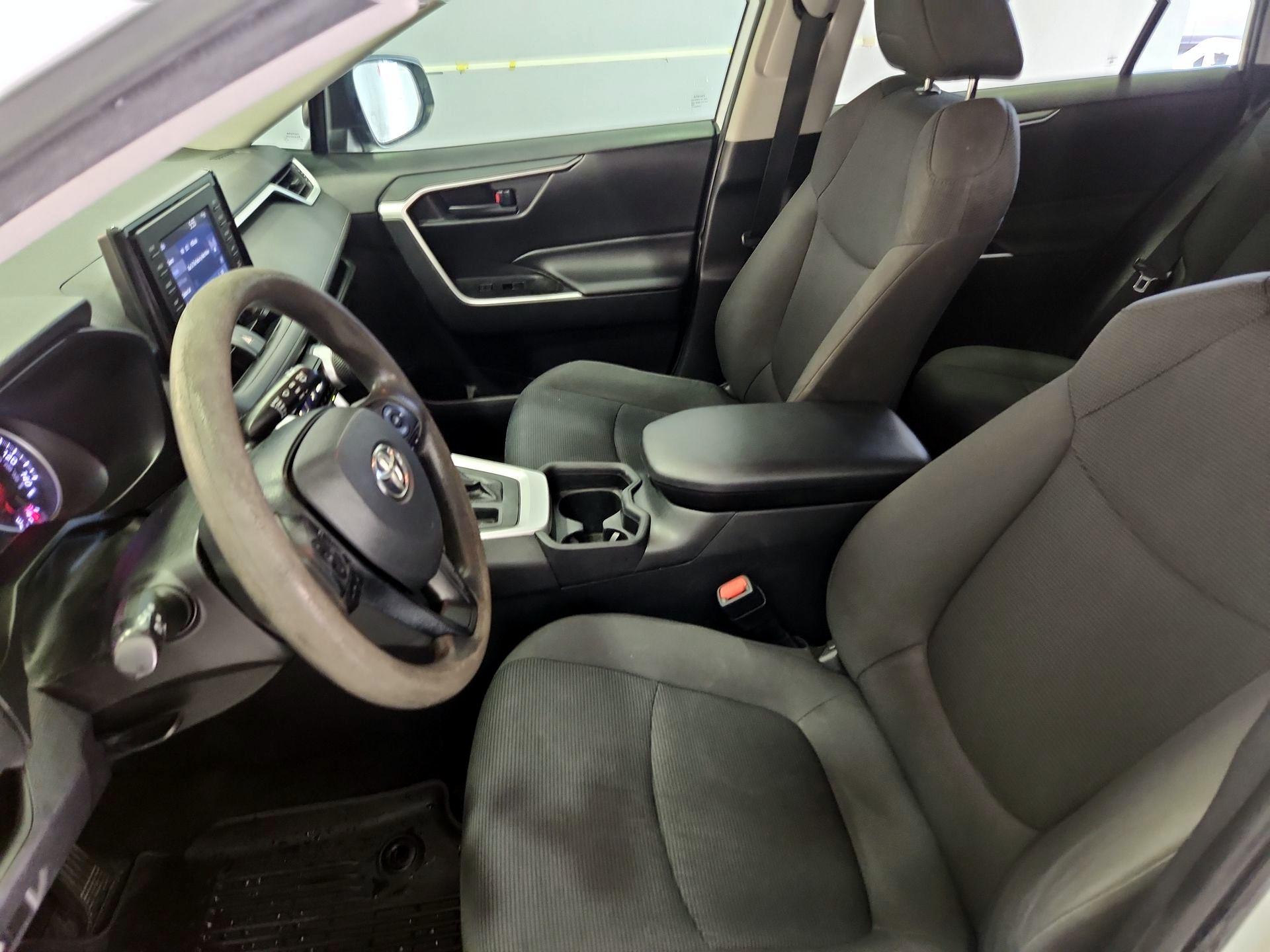 Thumbnail: 2021 Toyota RAV4 - 11