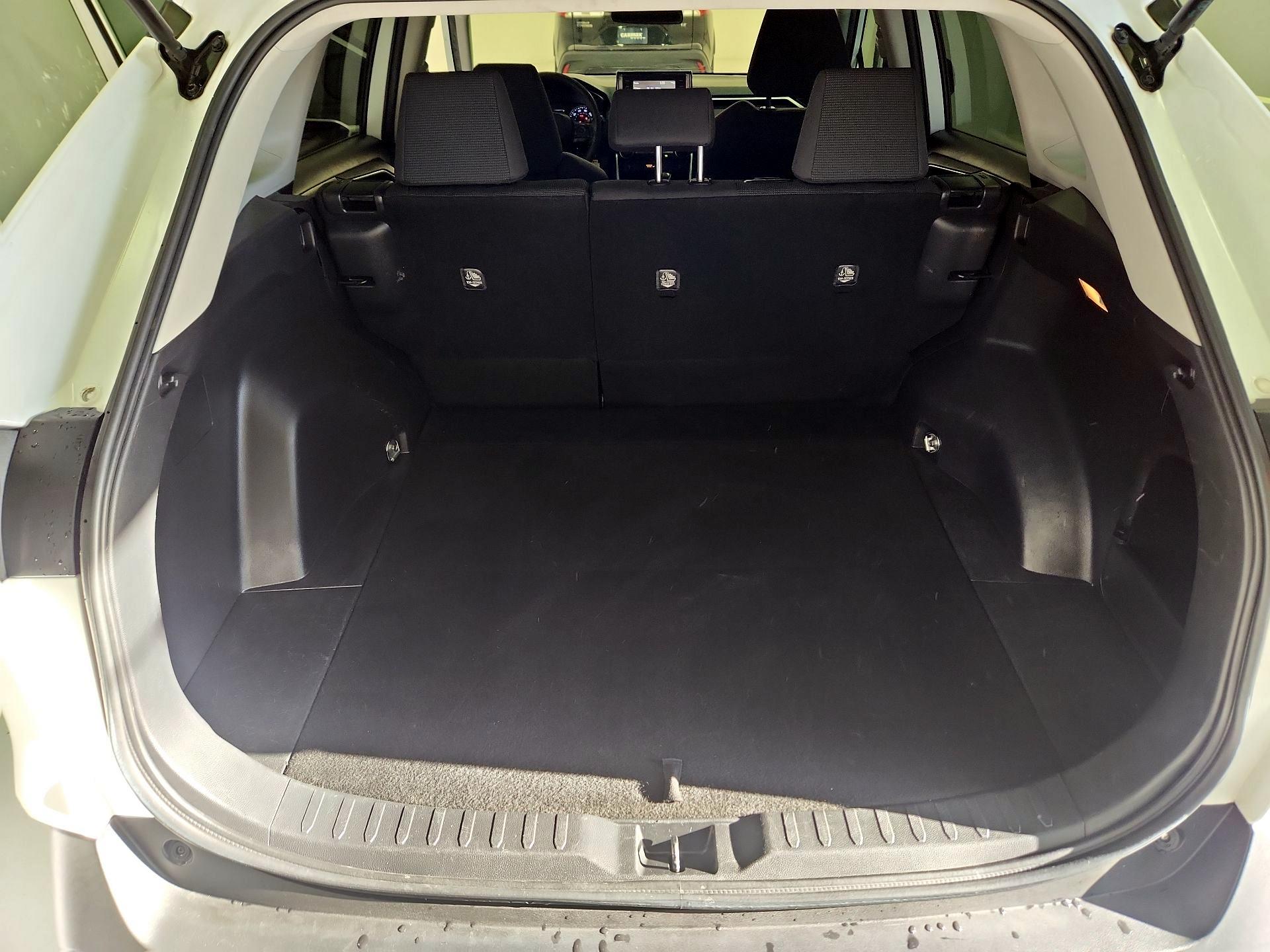 Thumbnail: 2021 Toyota RAV4 - 20